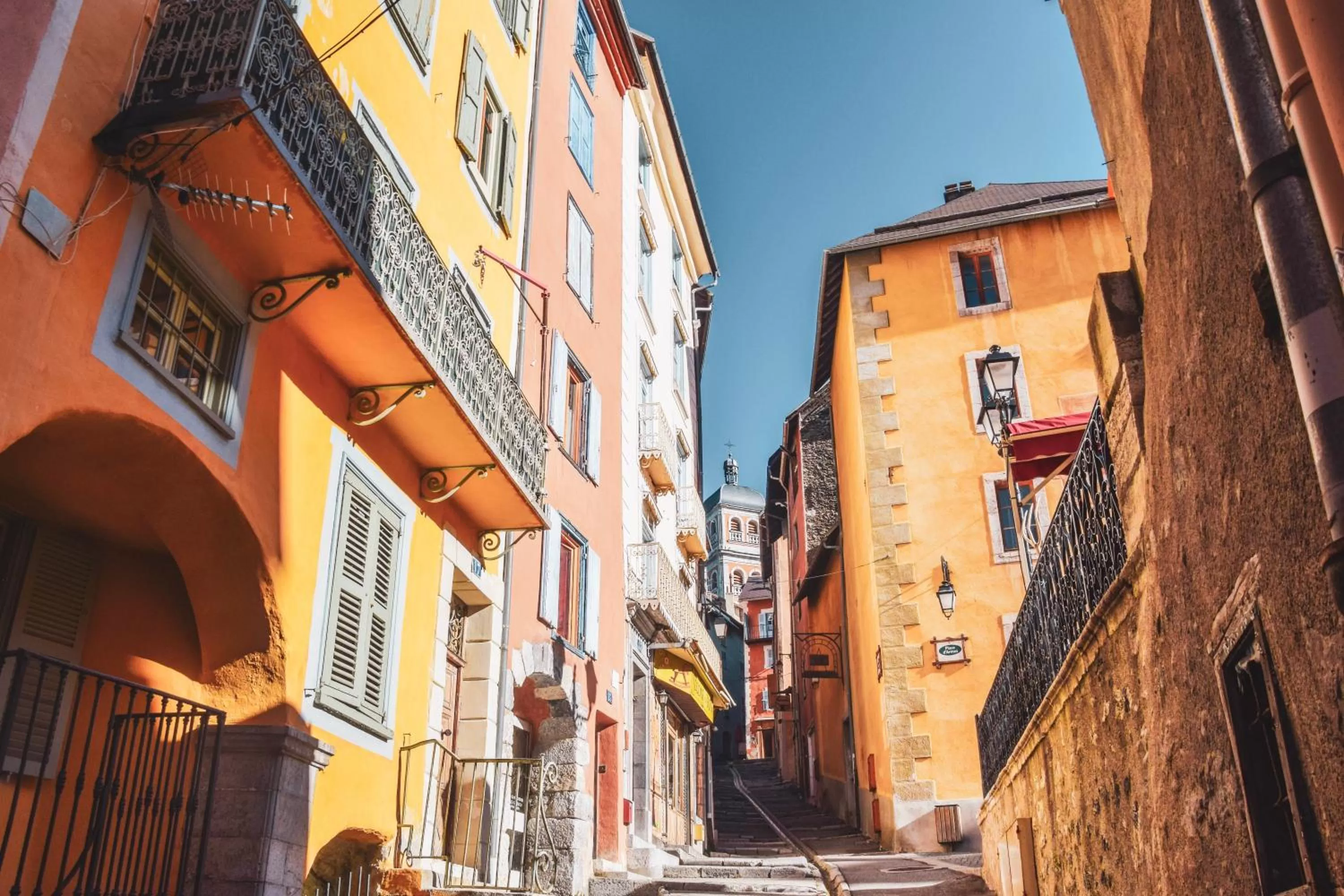 Nearby landmark in SOWELL HOTELS Le Parc & Spa