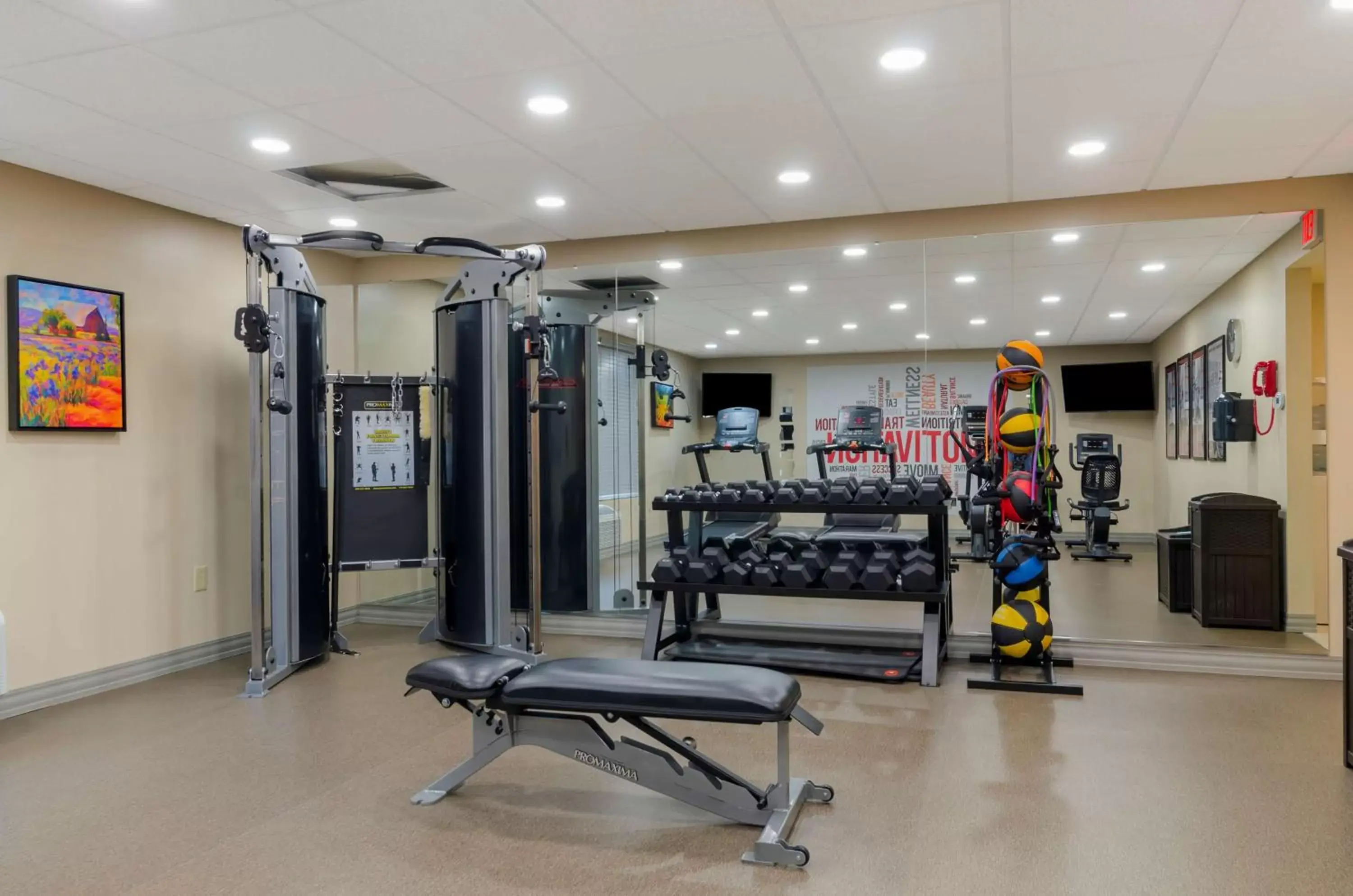 Spa and wellness centre/facilities, Fitness Center/Facilities in Best Western North Roanoke