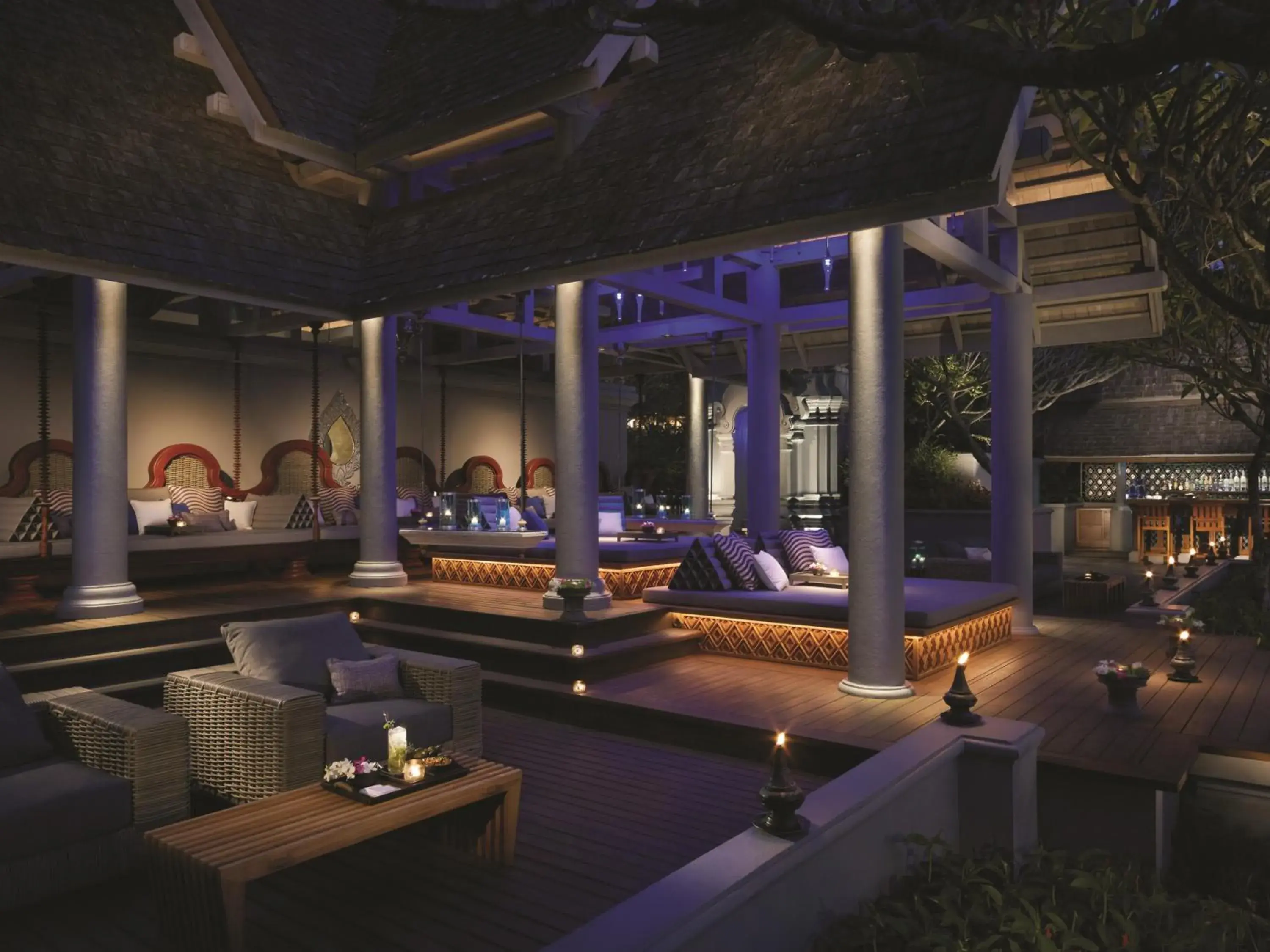 Lounge or bar in Four Seasons Resort Chiang Mai