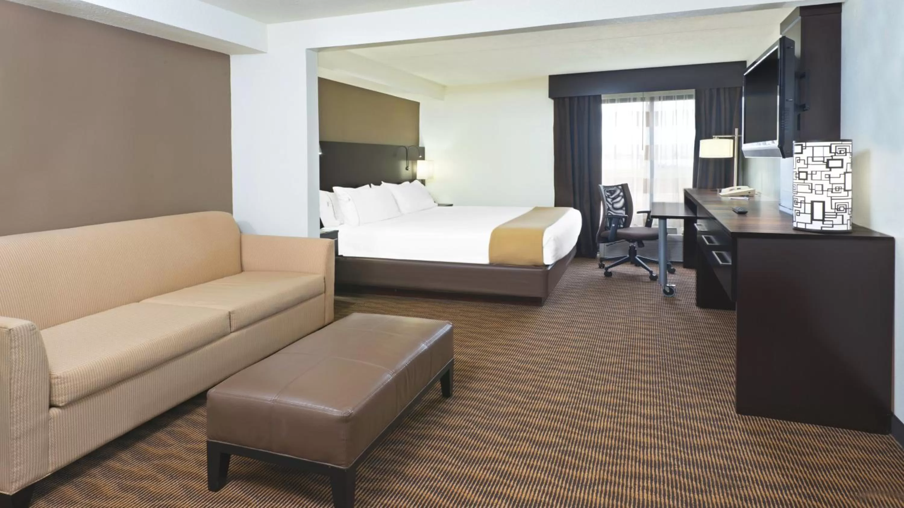 Photo of the whole room, Bed in Holiday Inn Express Hotel & Suites Colby by IHG