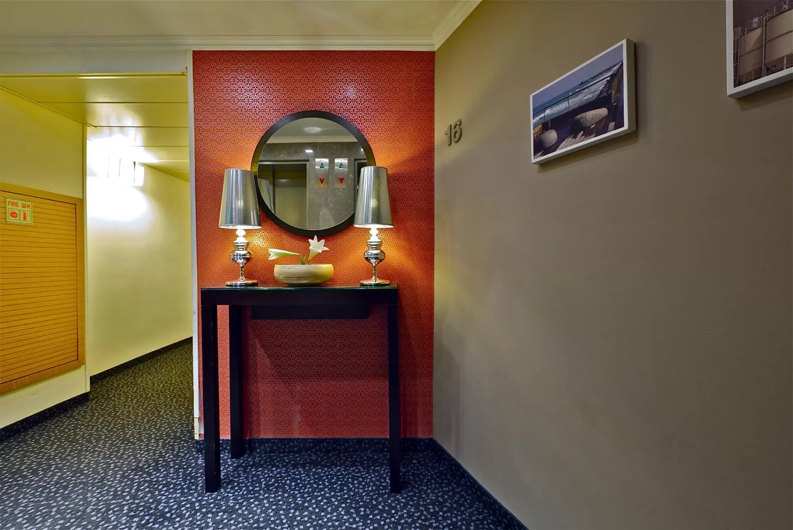 Decorative detail, Bathroom in Metropolitan Hotel