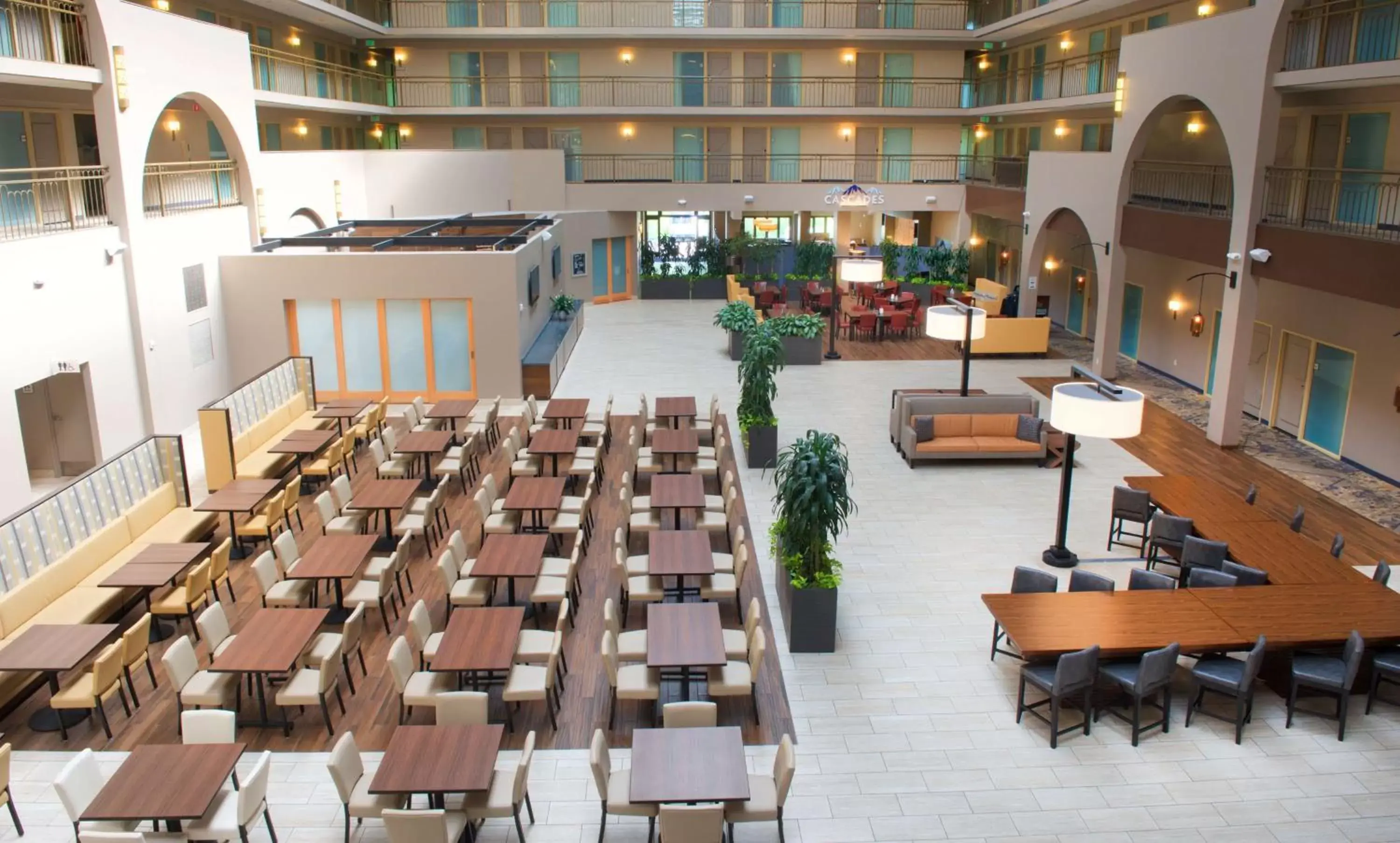 Lobby or reception in Embassy Suites by Hilton Seattle North Lynnwood