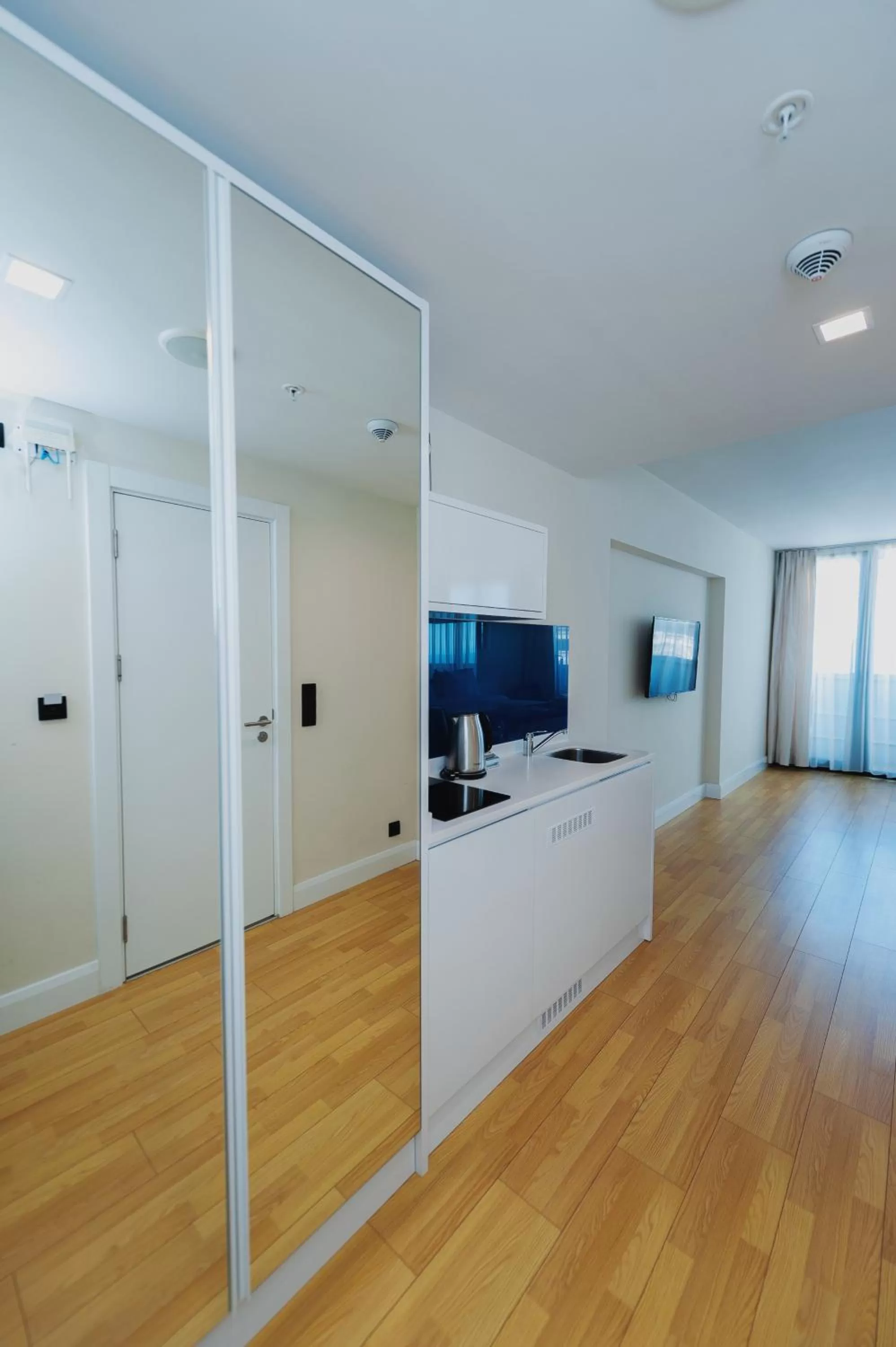 TV and multimedia, Kitchen/Kitchenette in Orbi City Luxury Suite