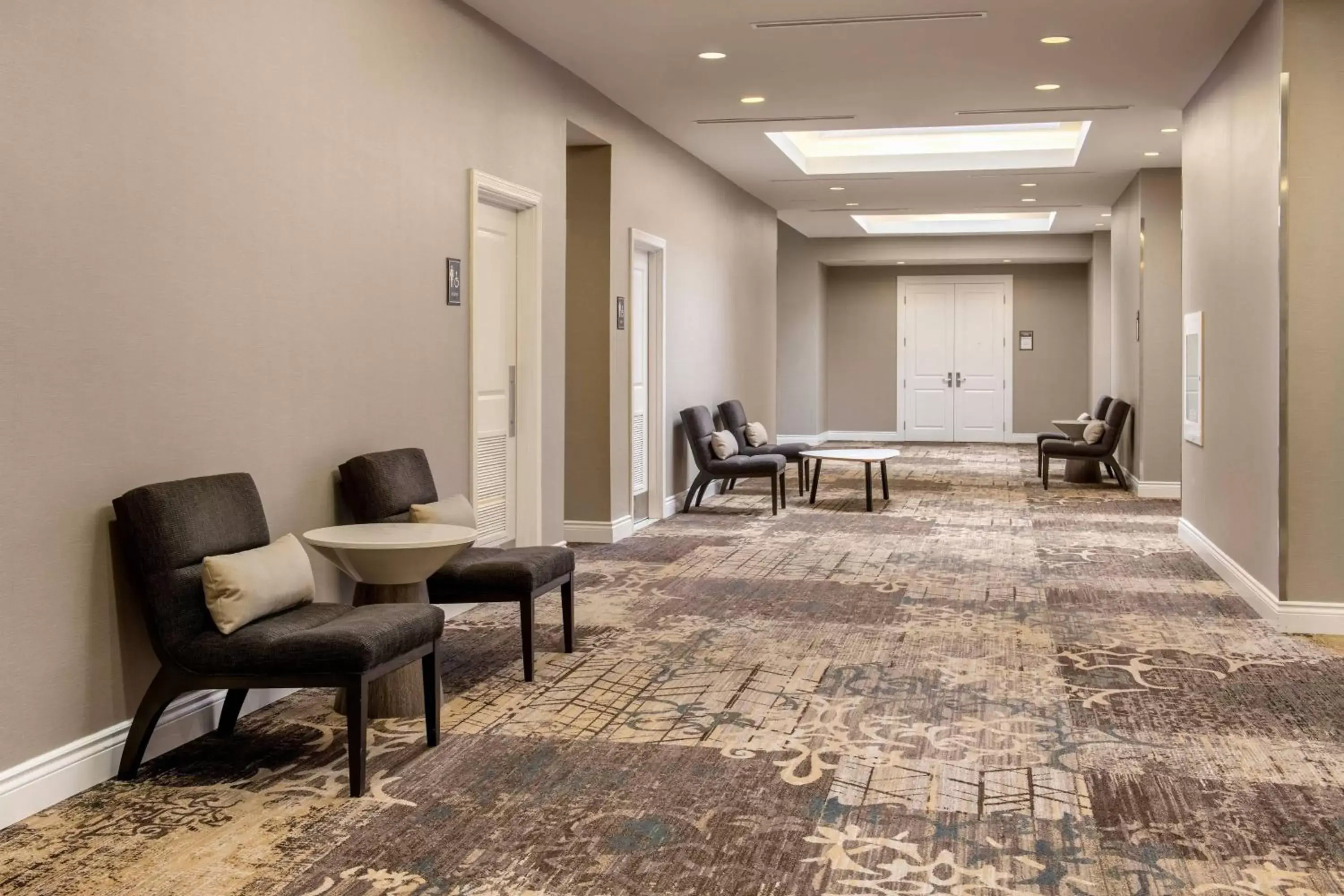 Meeting/conference room in Residence Inn by Marriott Kingston Water's Edge
