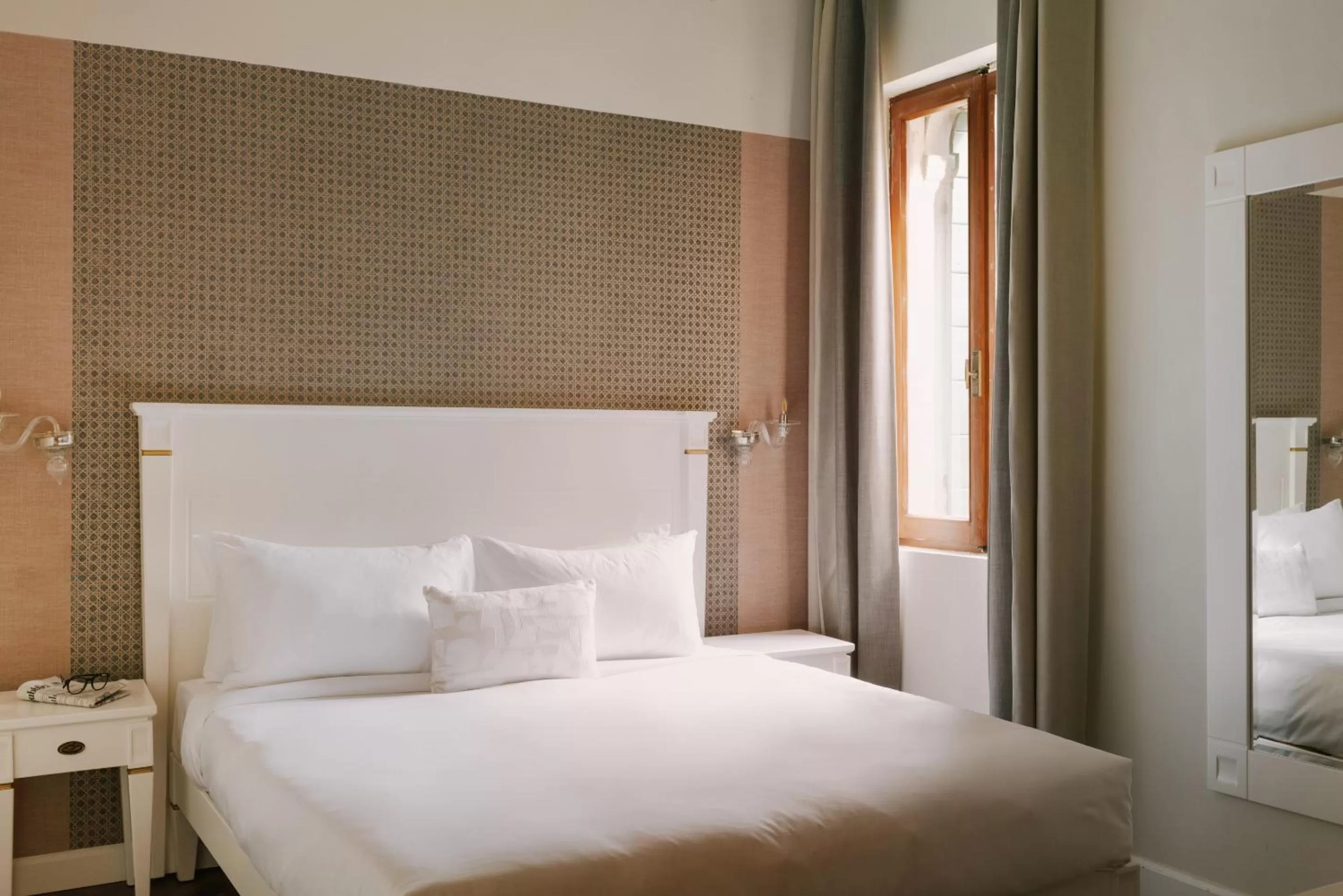 Living room, Bed in iH Hotels Venezia Salute Palace