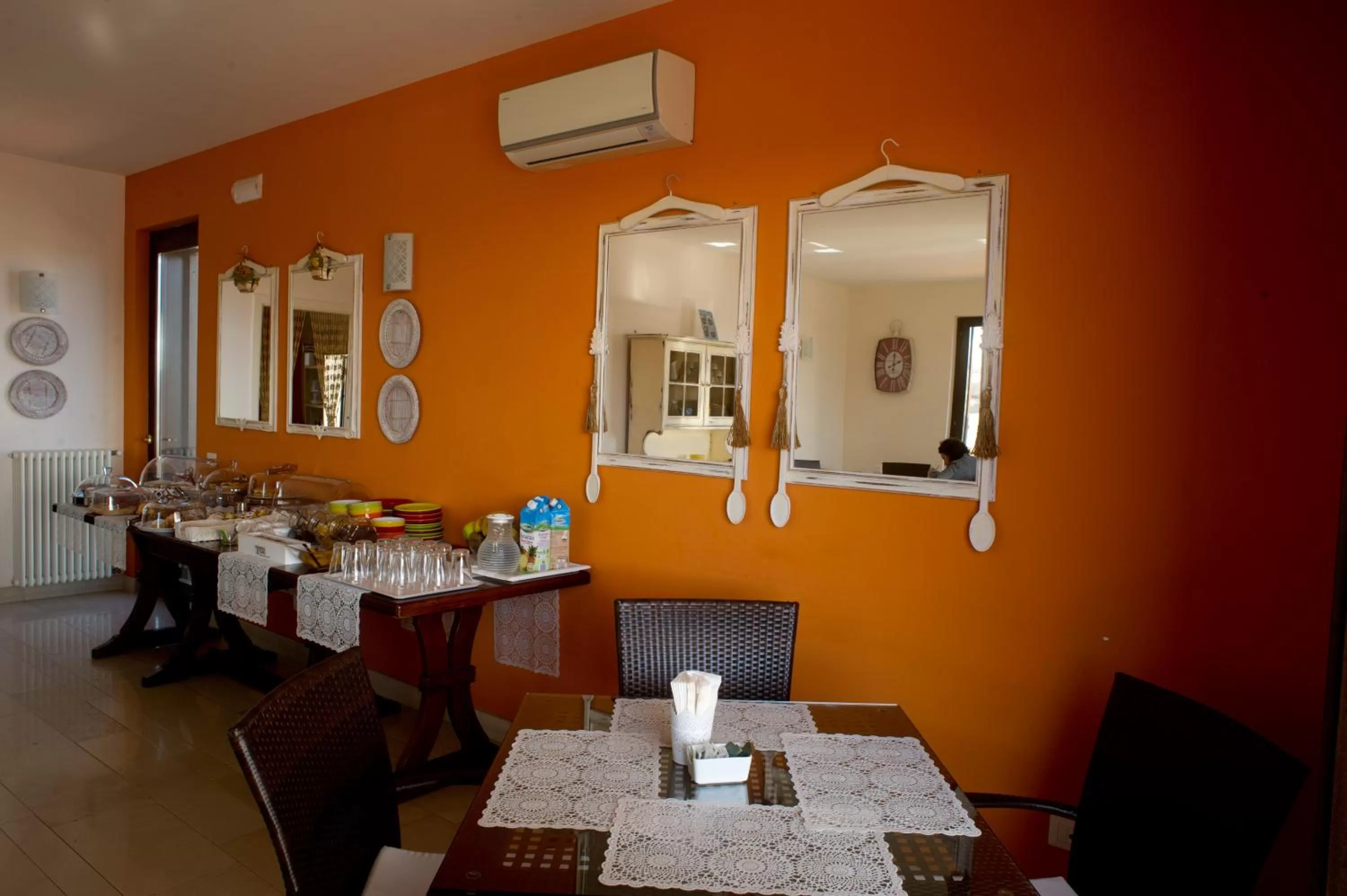 Food and drinks in B&B Palazzo Paciotti