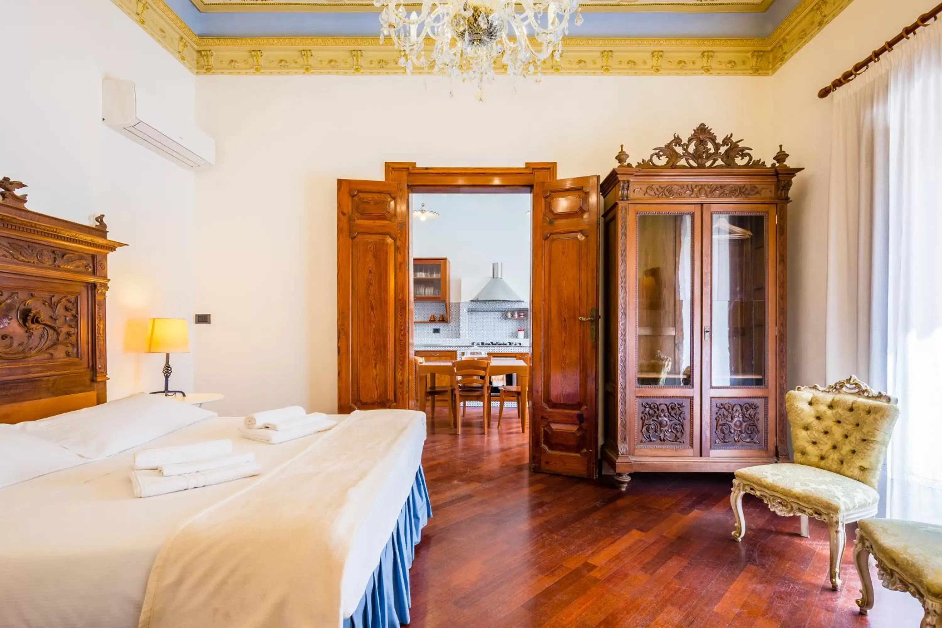 Bedroom in Palazzo Montalbano