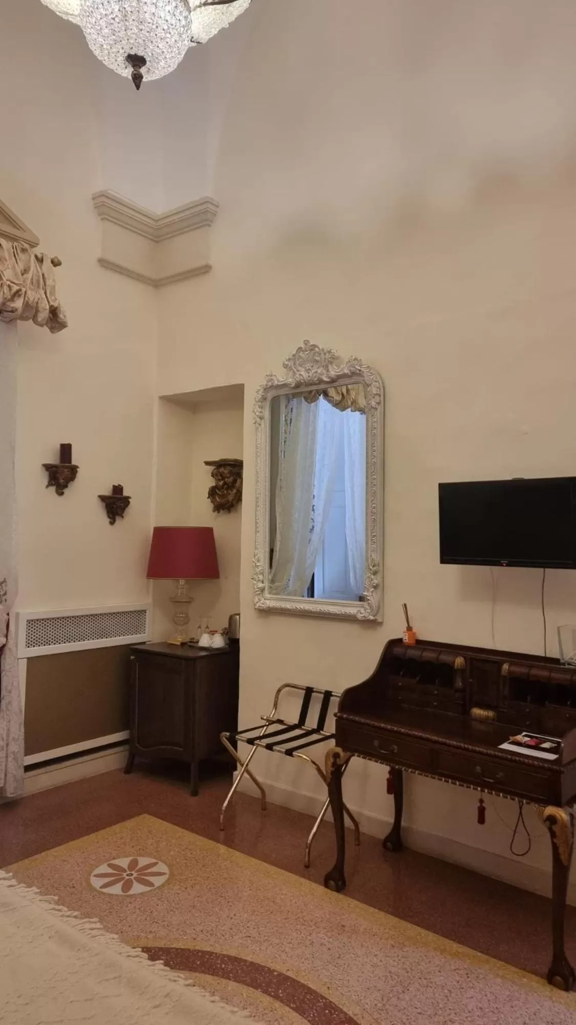 Other, TV/Entertainment Center in Palazzo Gallo Resort