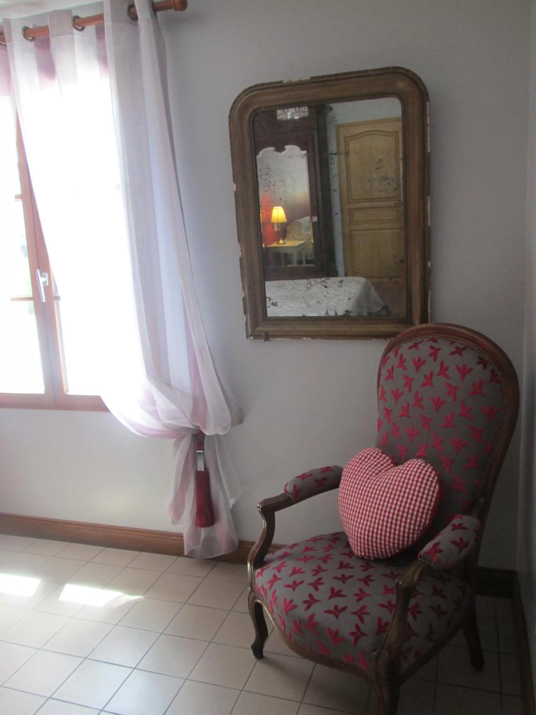 Decorative detail, Seating Area in Le Champ du Pré
