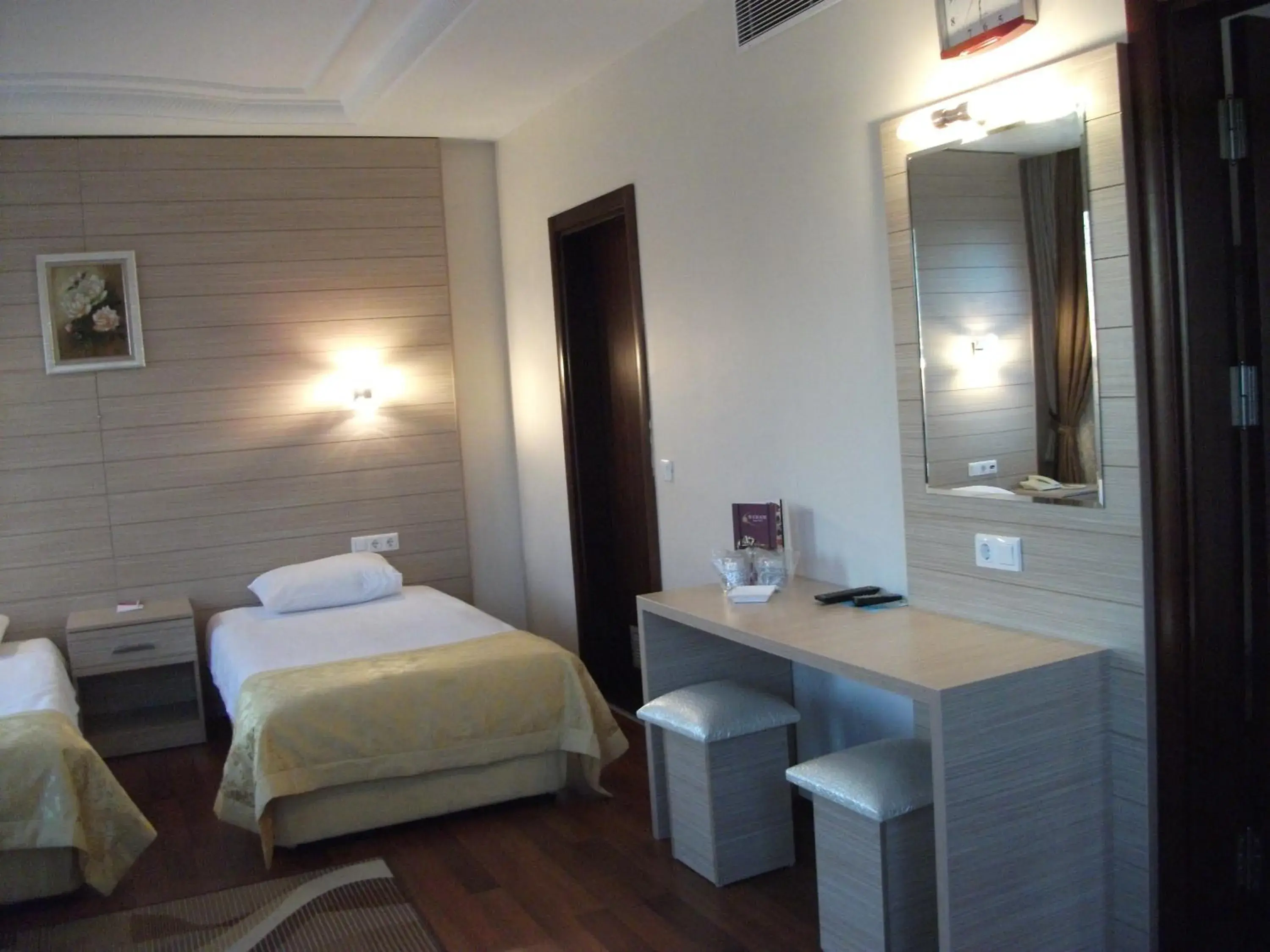 Bedroom, Bed in Solis Hotel