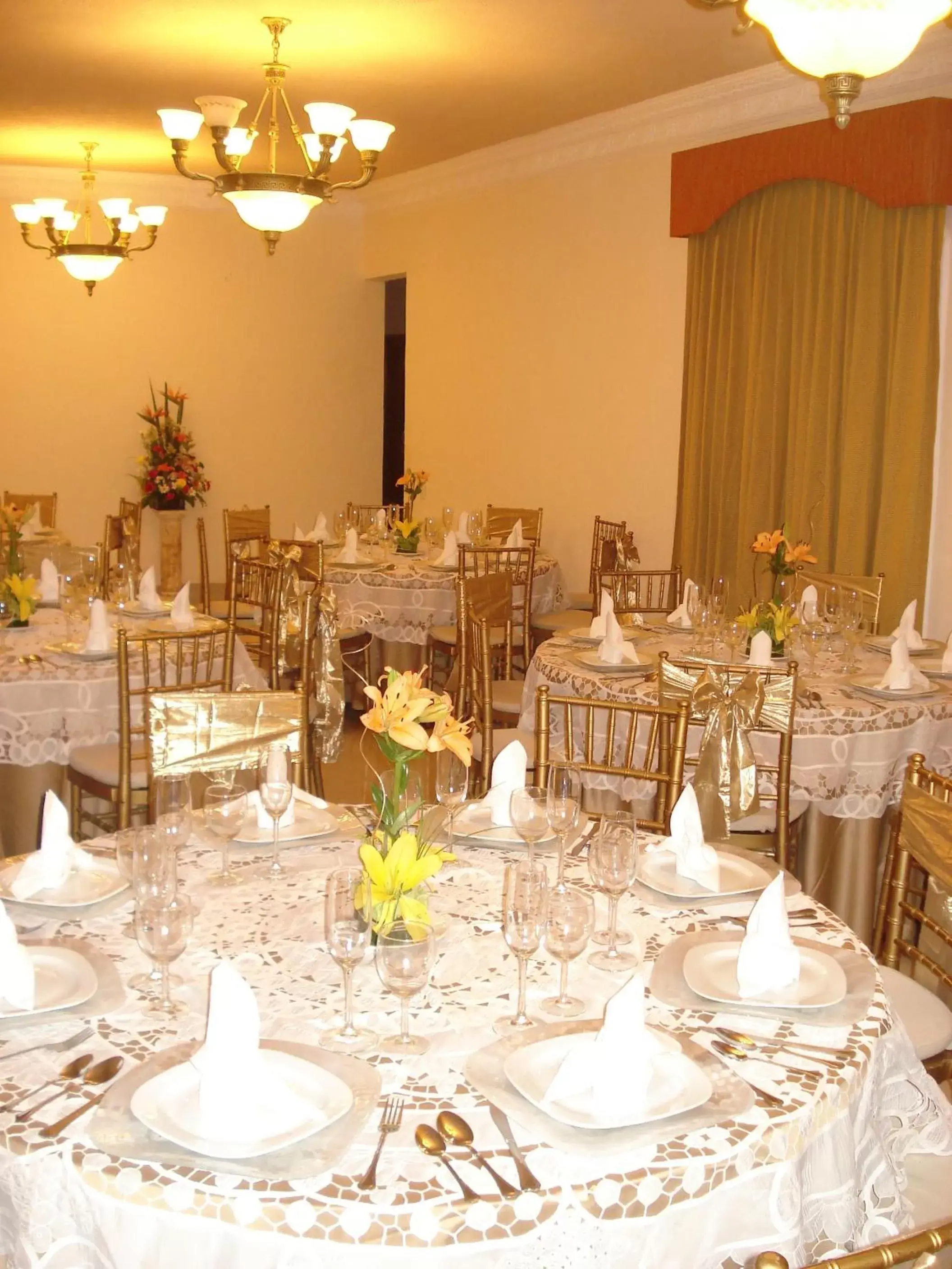 Banquet/Function facilities, Restaurant/Places to Eat in Gran Real Yucatan