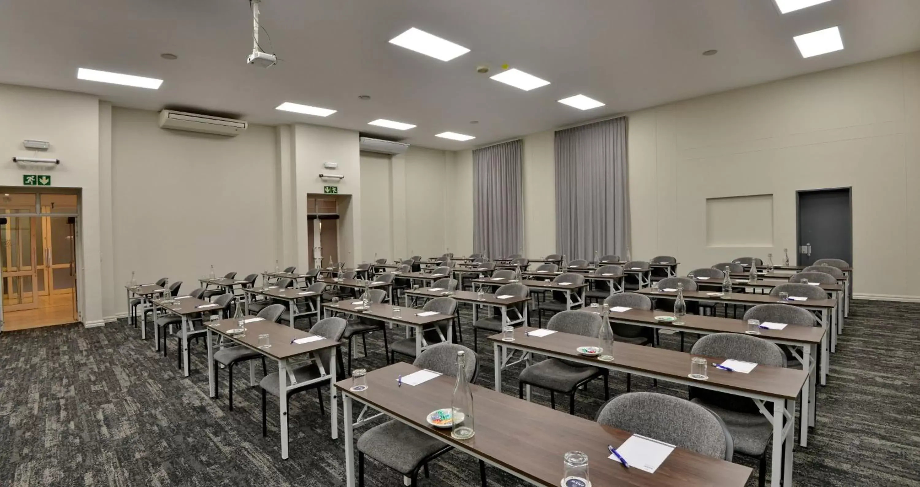 Meeting/conference room in ANEW Hotel Centurion Pretoria