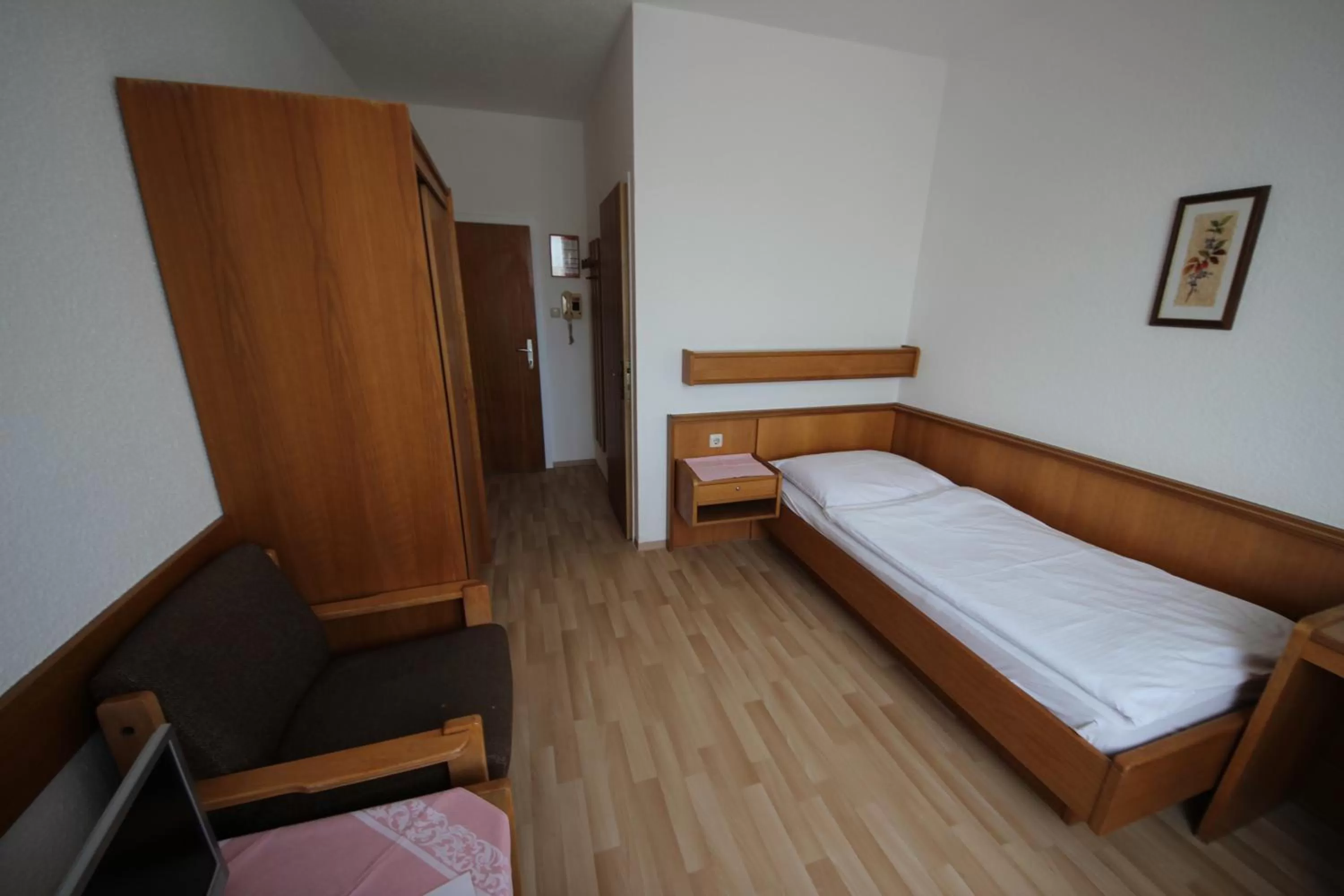 Photo of the whole room, Bed in Hotel Kleinmünchen