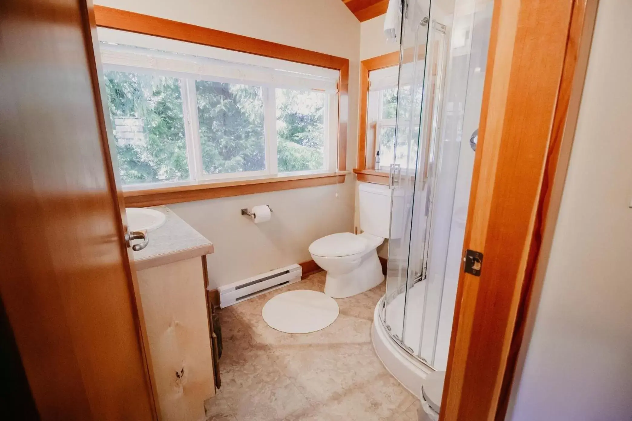 Bathroom in The Shoreline Tofino