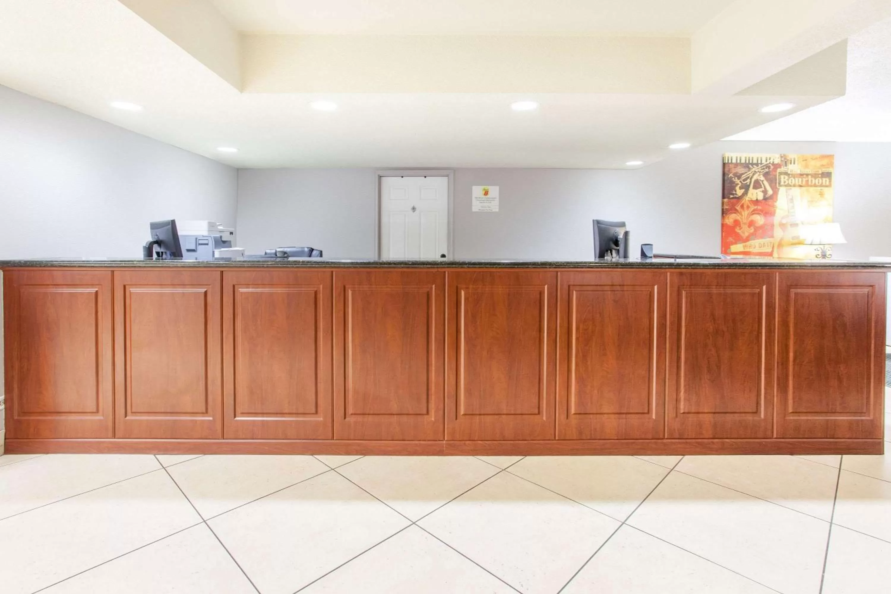 Lobby or reception in Super 8 by Wyndham West Monroe