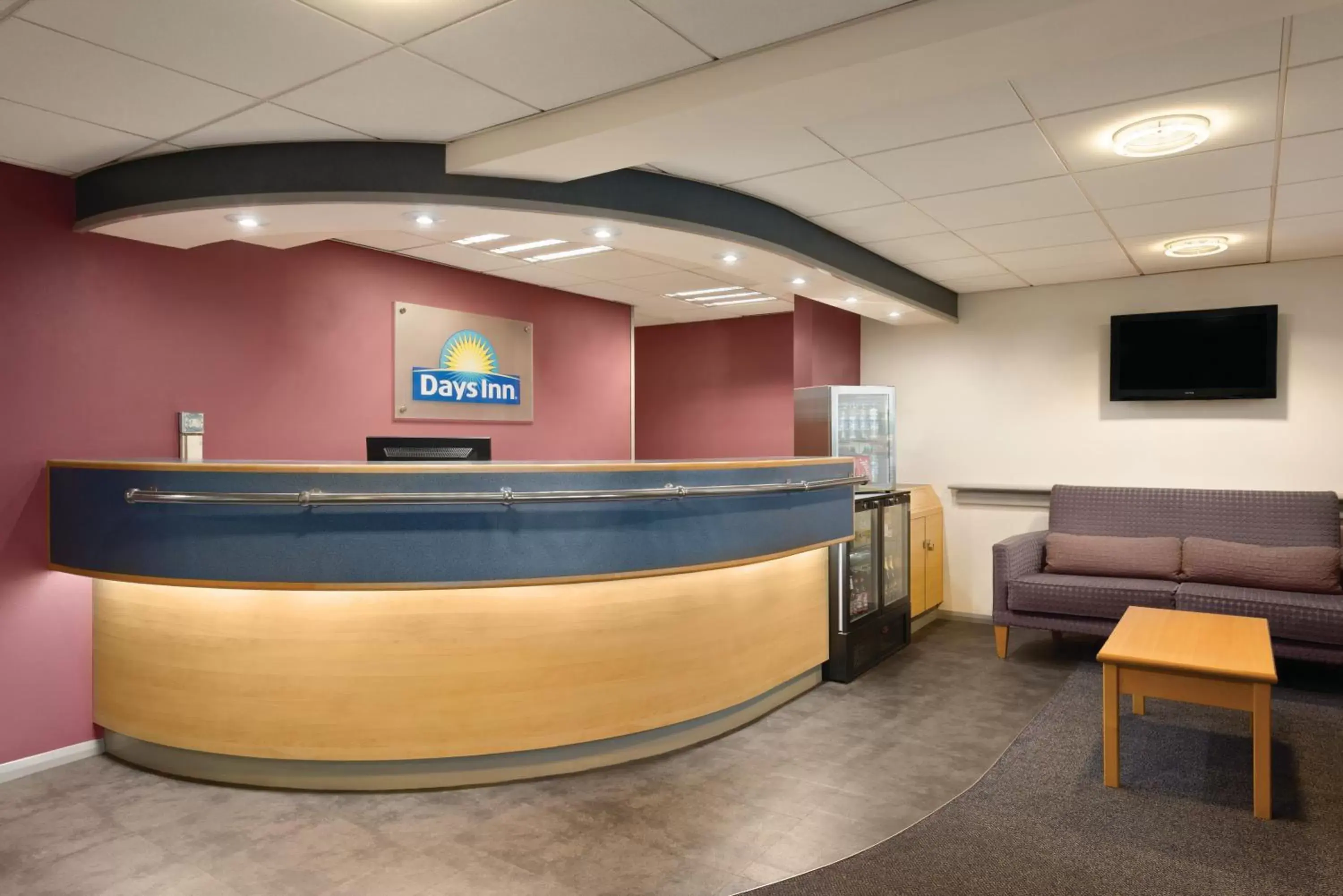 Lobby or reception, Lobby/Reception in Days Inn Hotel Sheffield South