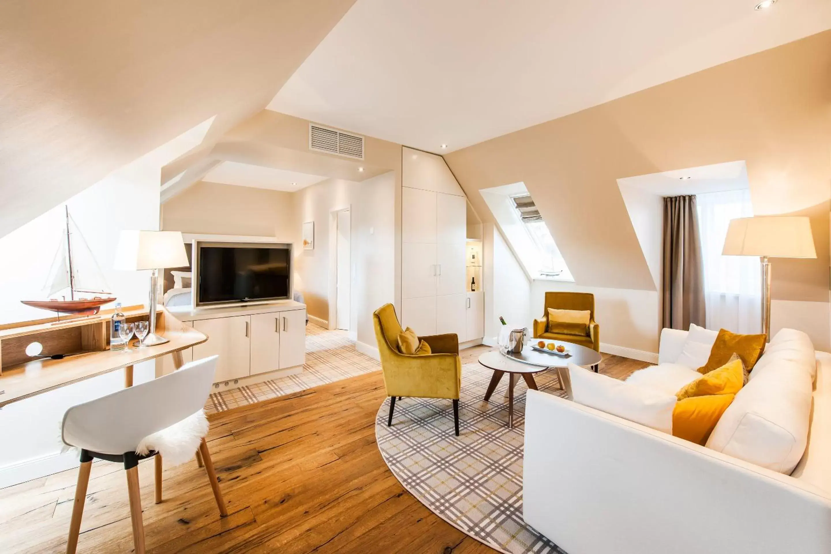 Large Junior Suite in Hotel Birke, Ringhotel Kiel