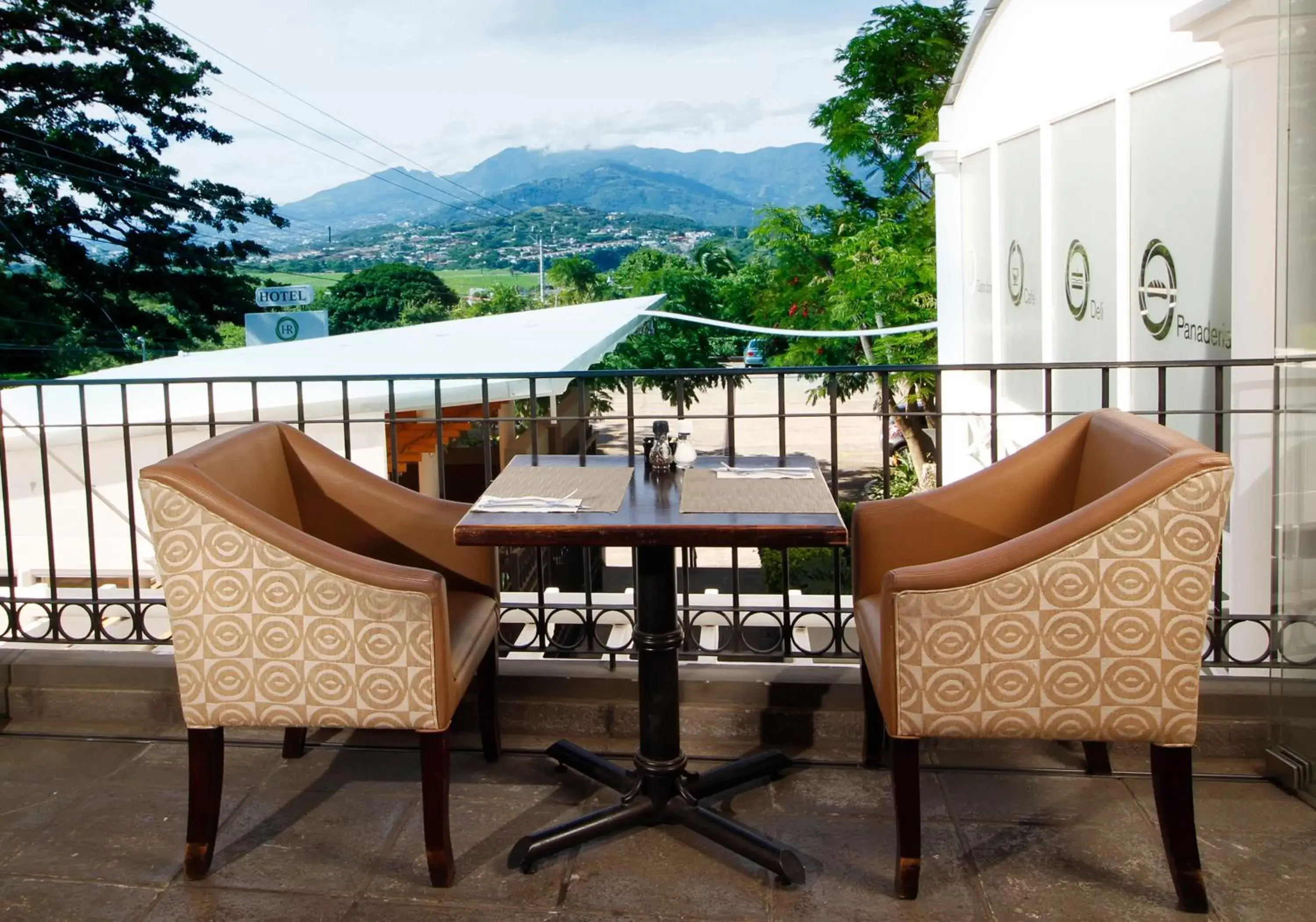 Balcony/Terrace in La Riviera Hotel