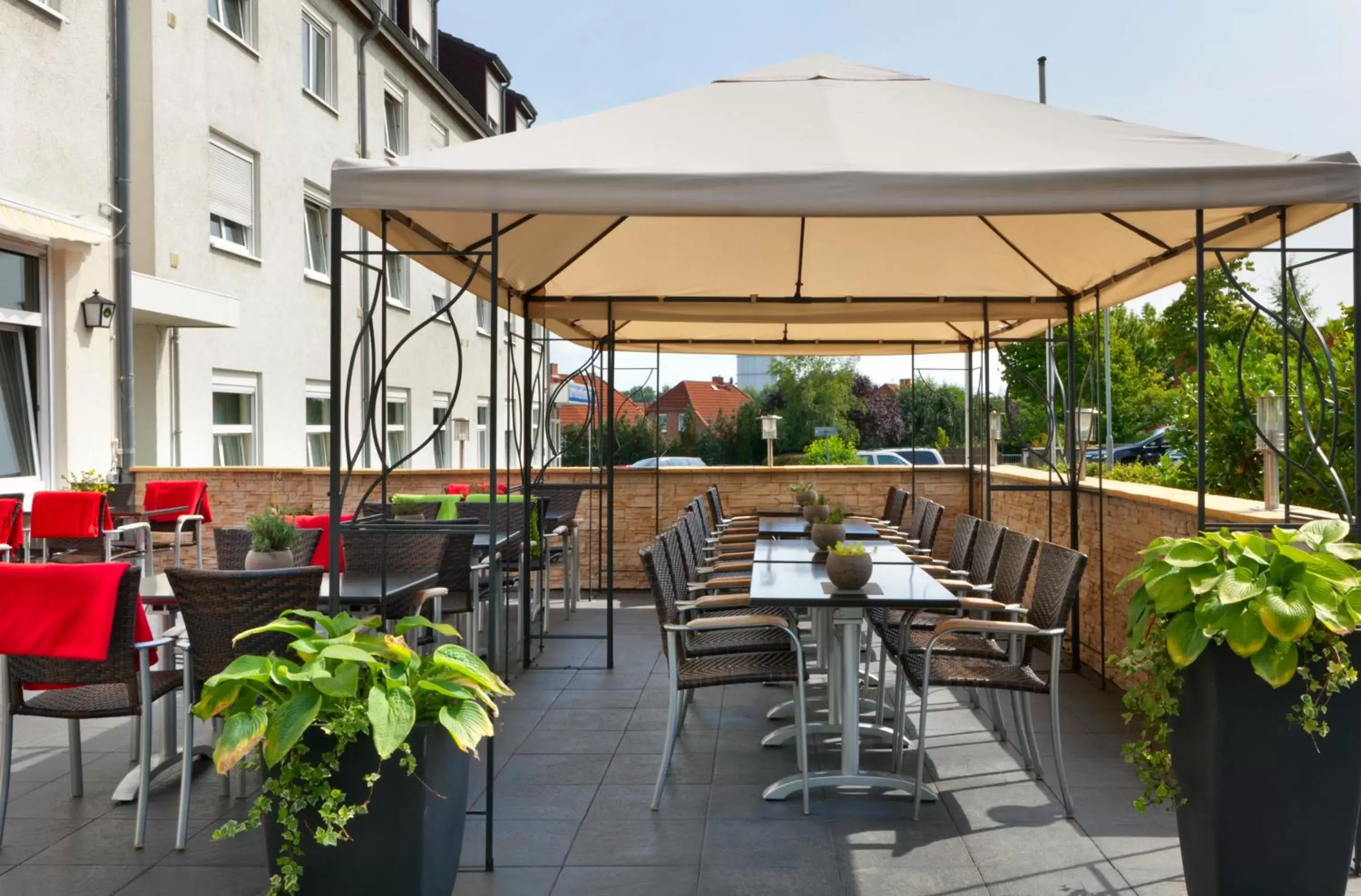 Balcony/Terrace, Restaurant/Places to Eat in Tryp by Wyndham Luebeck Aquamarin