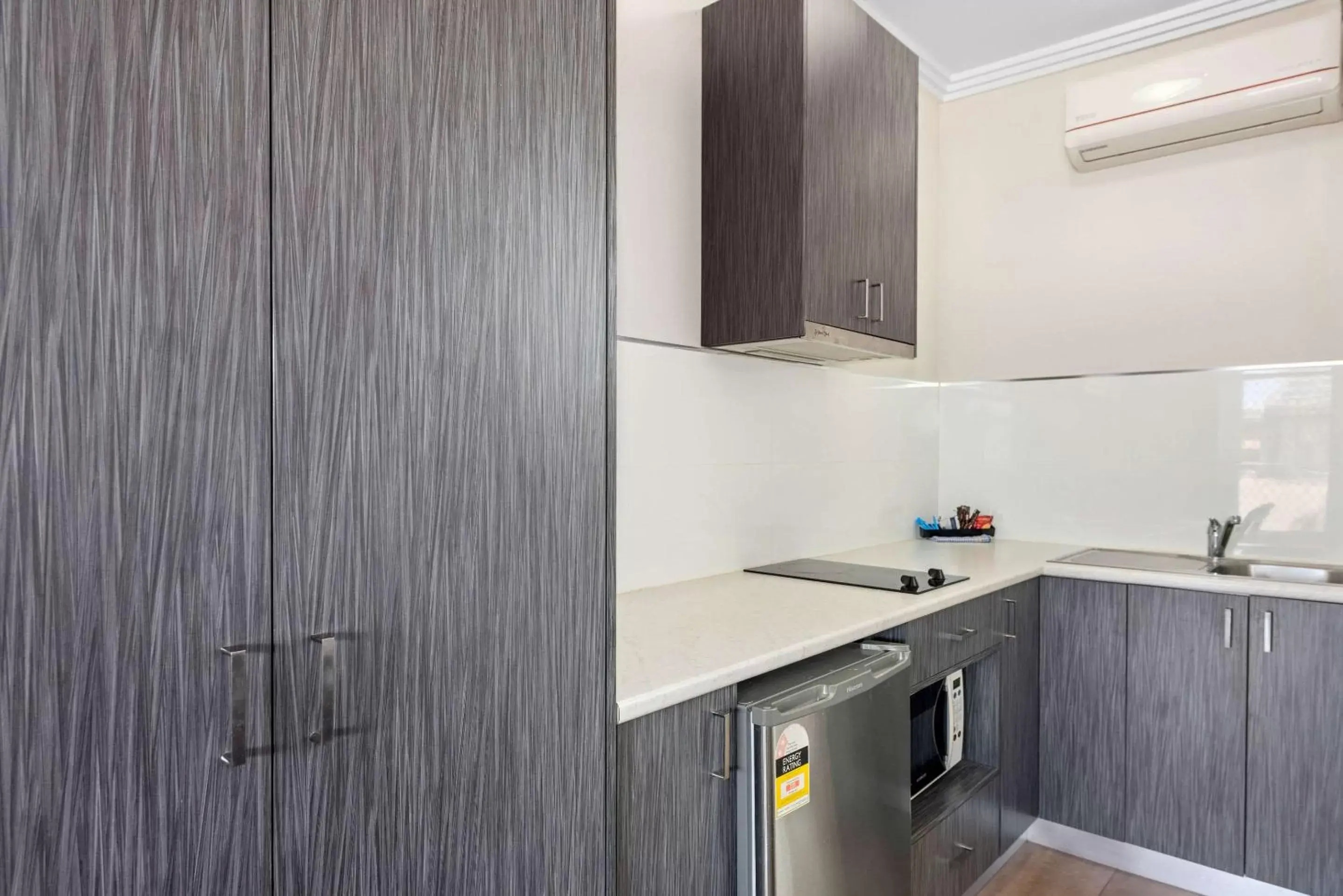 Photo of the whole room in Comfort Inn Moree Photo of the whole room in Comfort Inn Moree