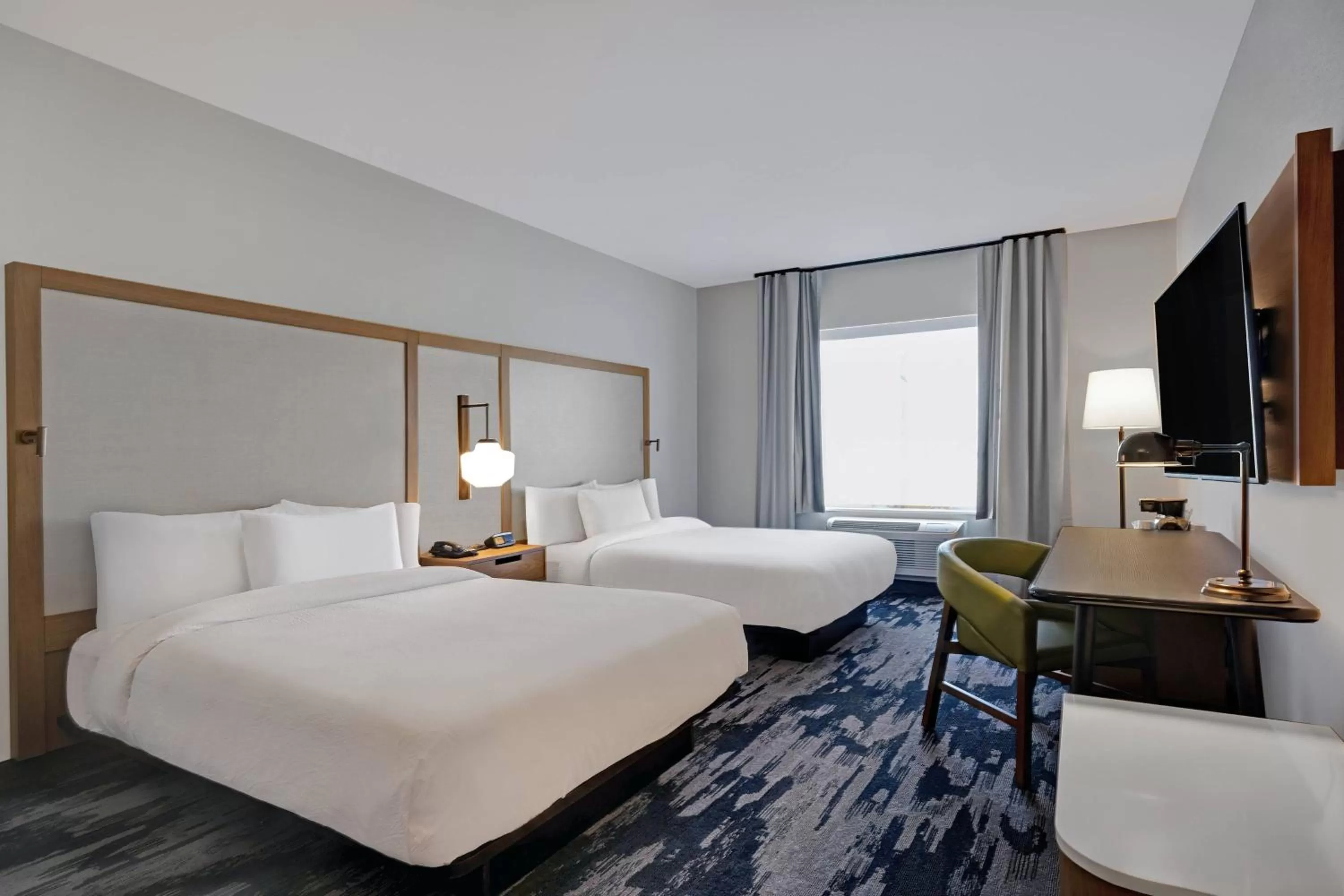 Queen Room with City View in Fairfield Inn & Suites by Marriott Milwaukee Brookfield