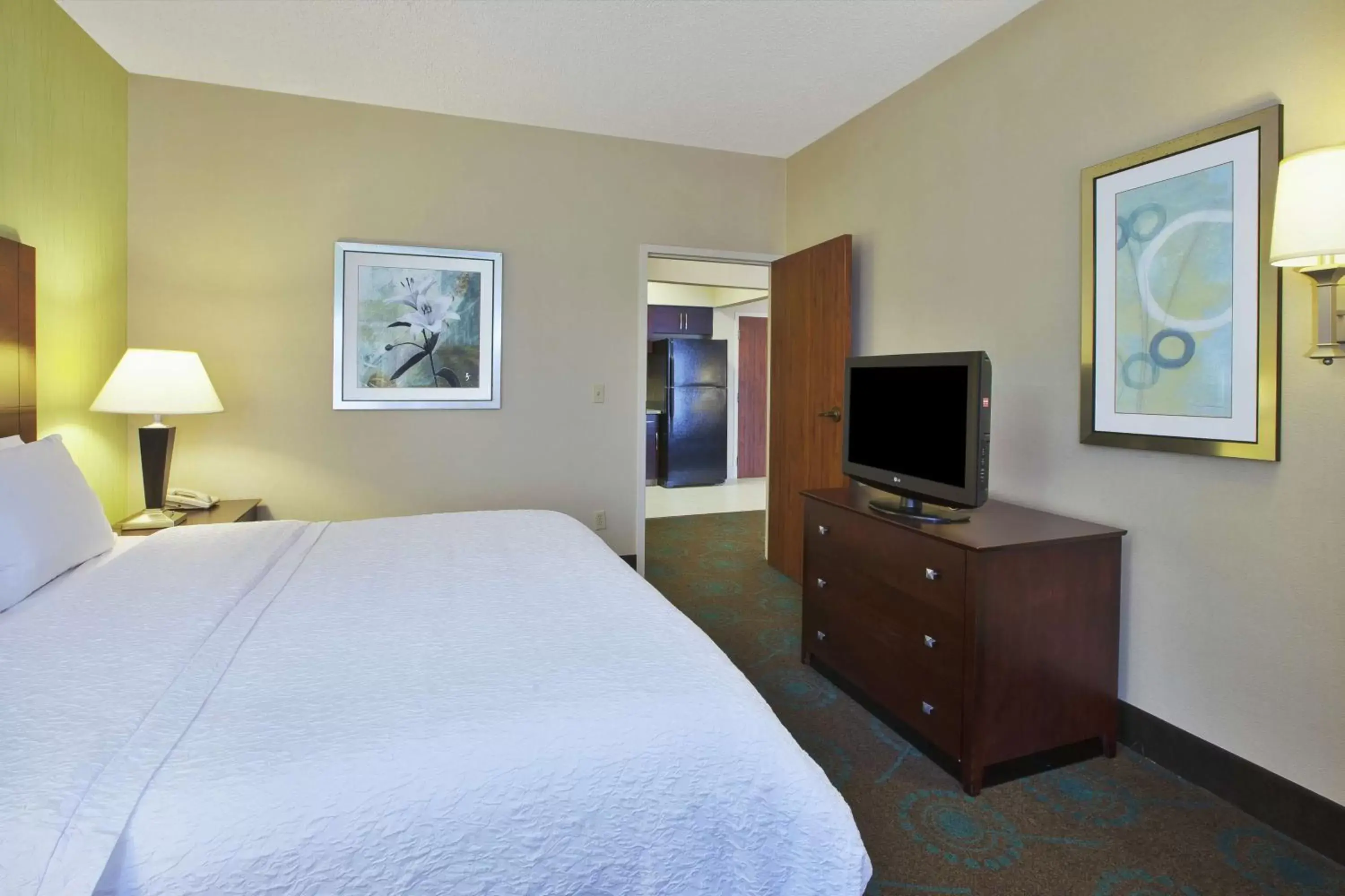 Bedroom, Bed in Hampton Inn & Suites South Bend