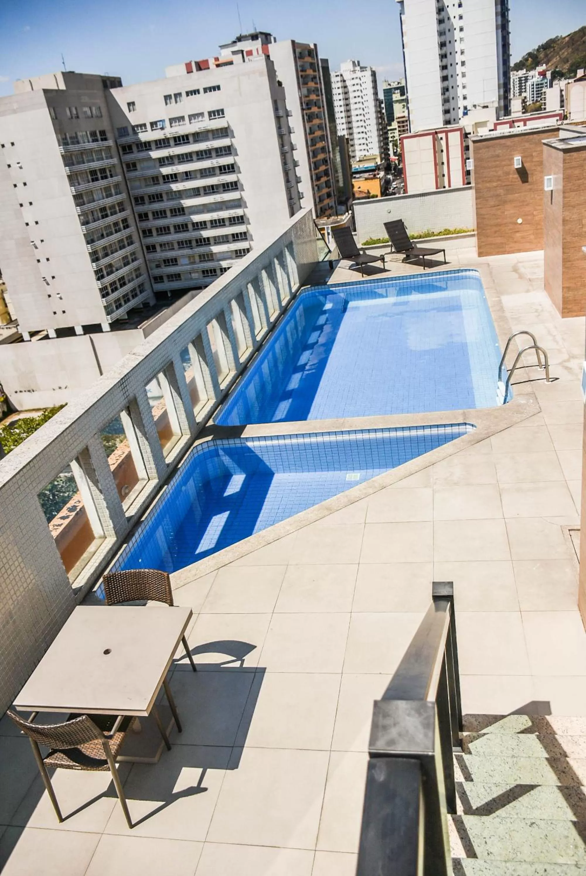 Swimming pool in Mont Blanc Apart Hotel Nova Iguaçu