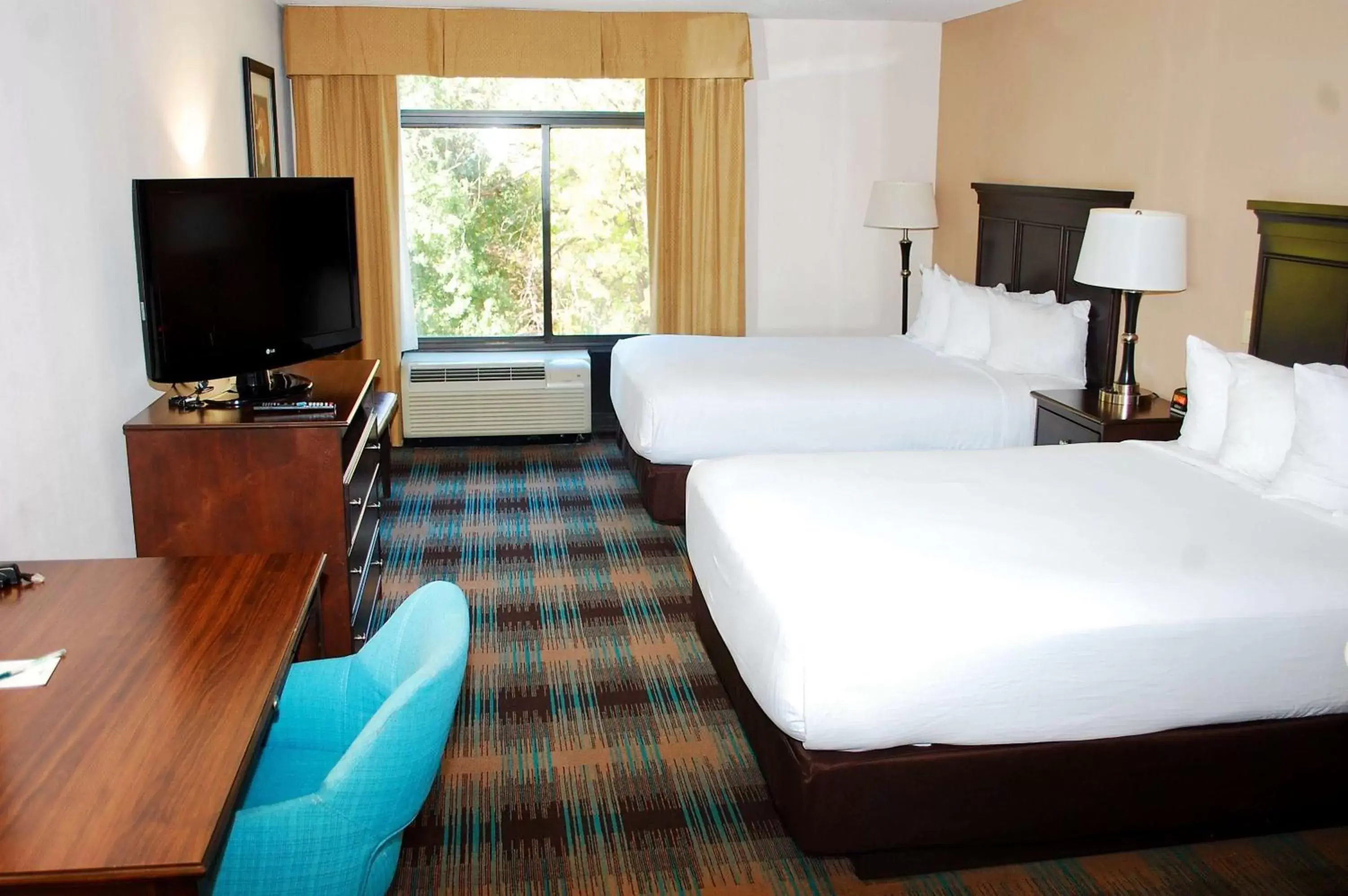 Queen Room with Two Queen Beds - Non-Smoking in Wingate by Wyndham - Charlotte Airport South I-77 at Tyvola
