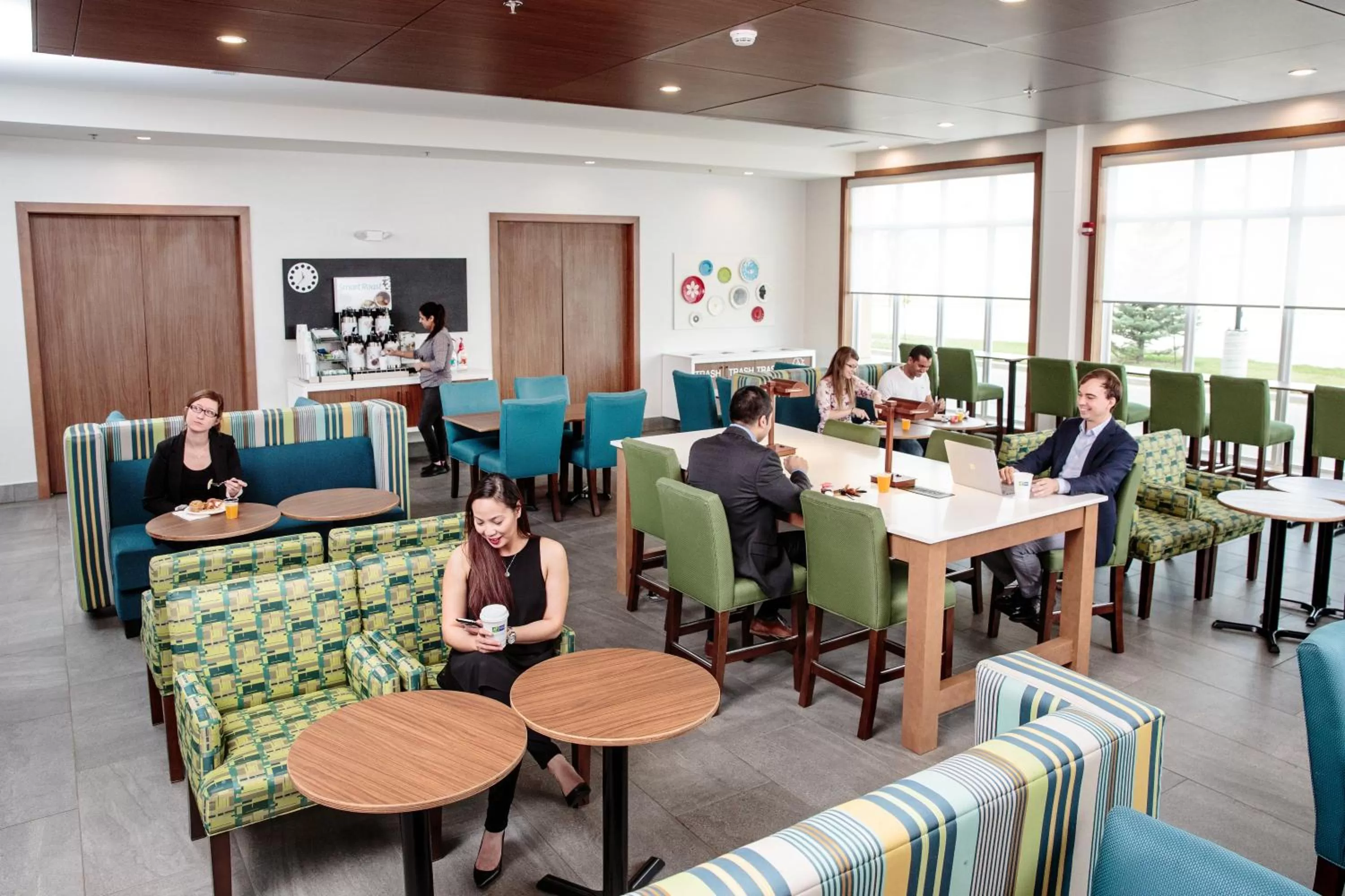 Breakfast in Holiday Inn Express & Suites - West Edmonton-Mall Area by IHG