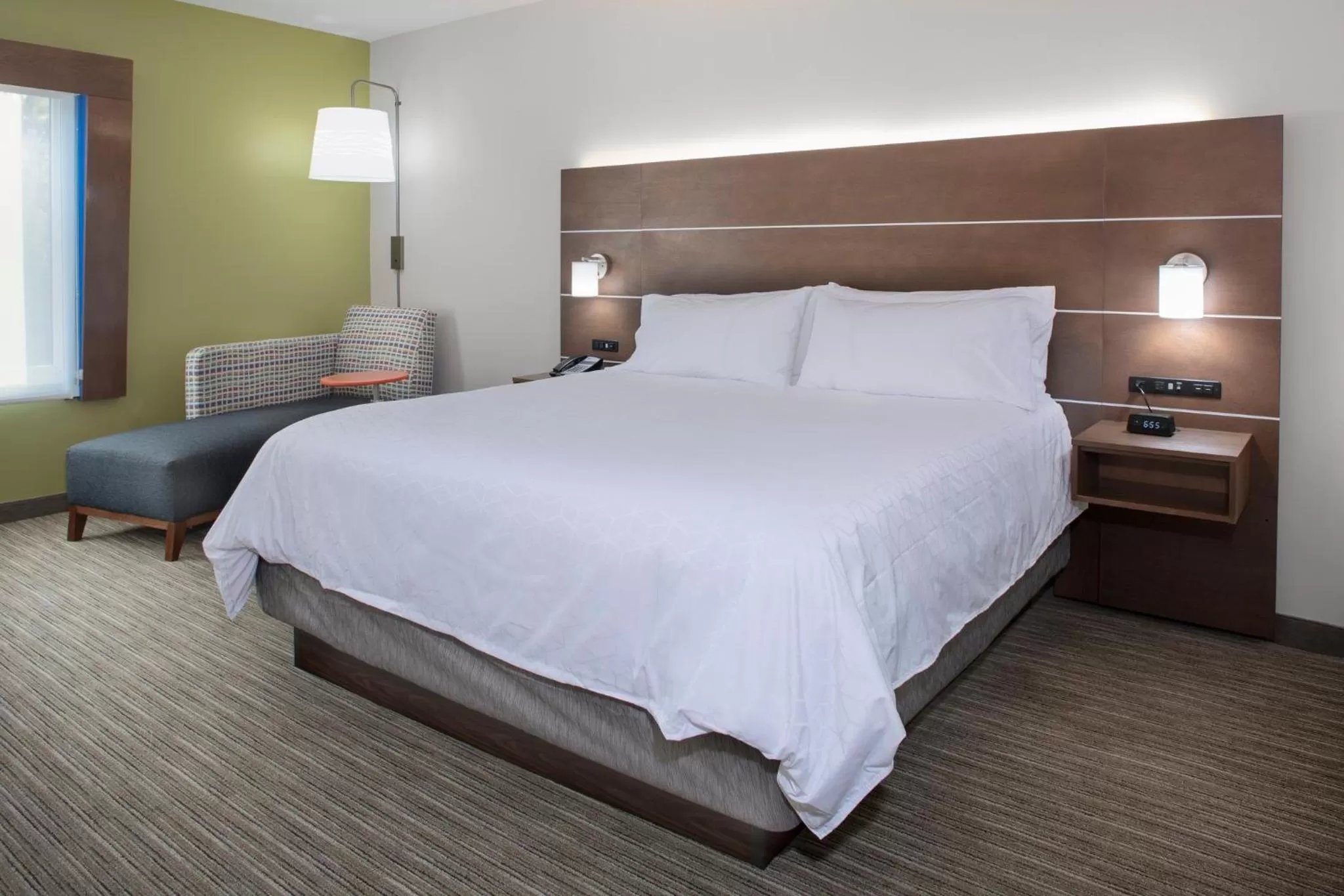 Photo of the whole room, Bed in Holiday Inn Express & Suites - King George - Dahlgren by IHG