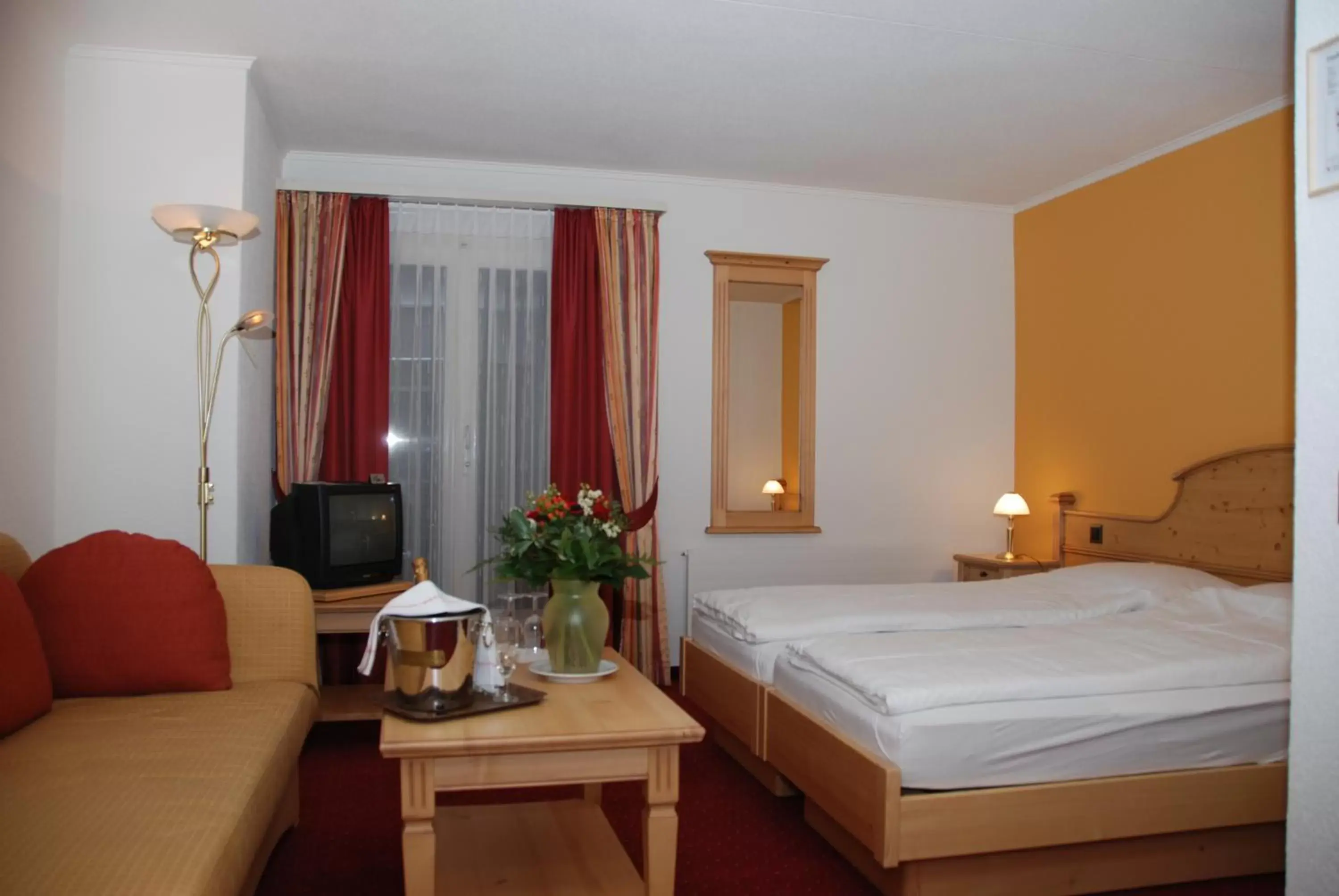 Bed in Hotel Brienz