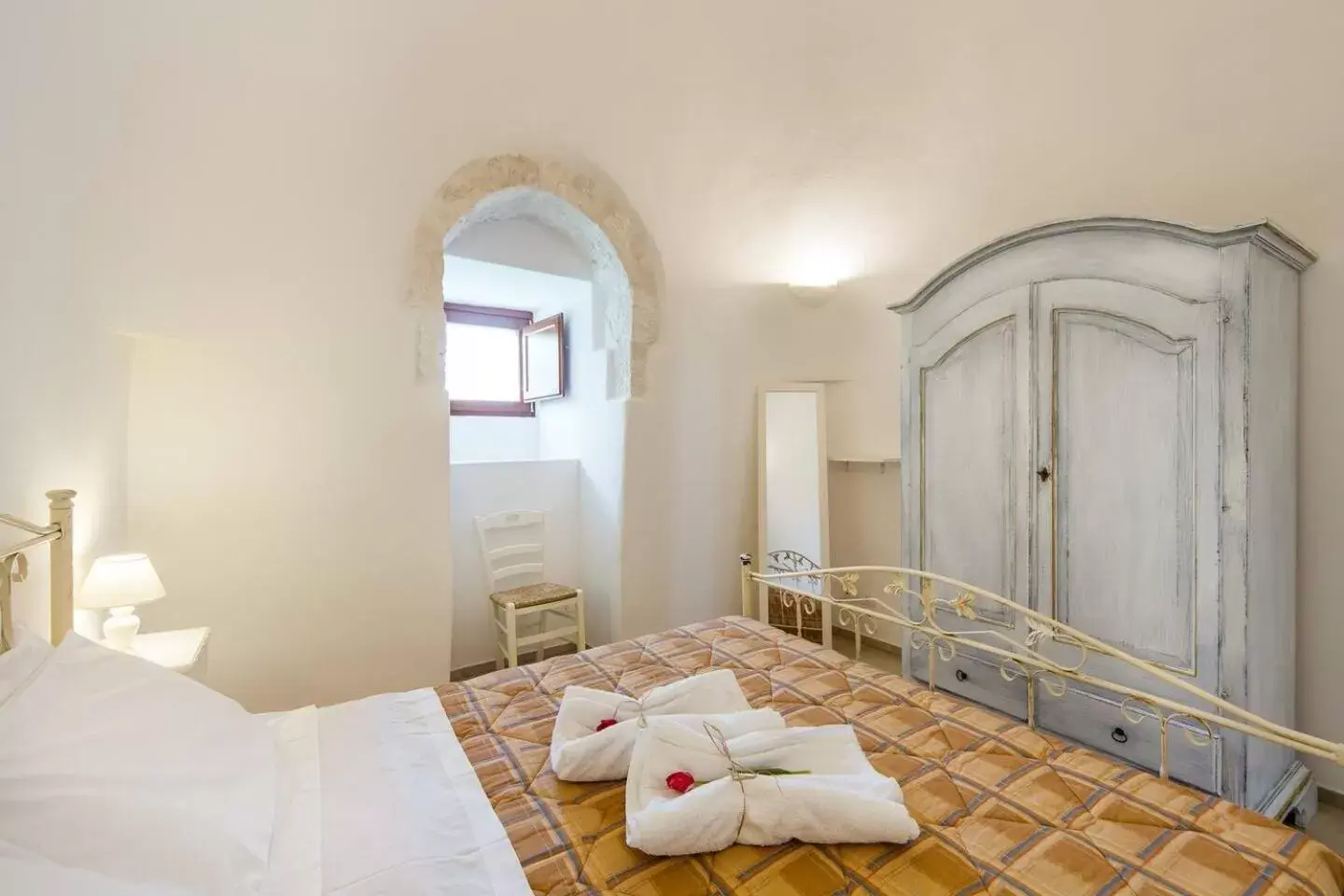 Bedroom, Bed in Masseria Trulli sull'Aia