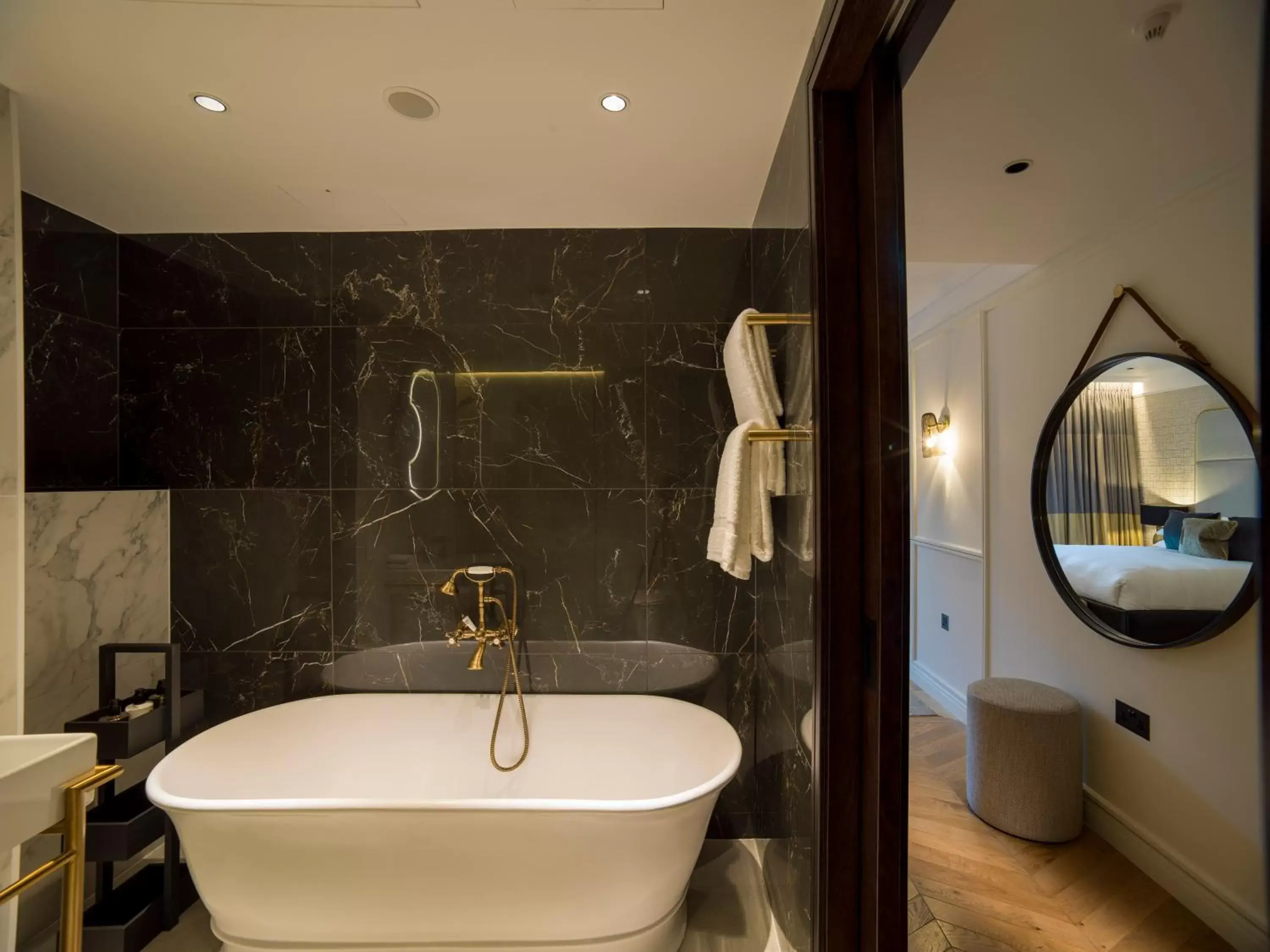 Bath, Bathroom in The Guardsman - Preferred Hotels and Resorts