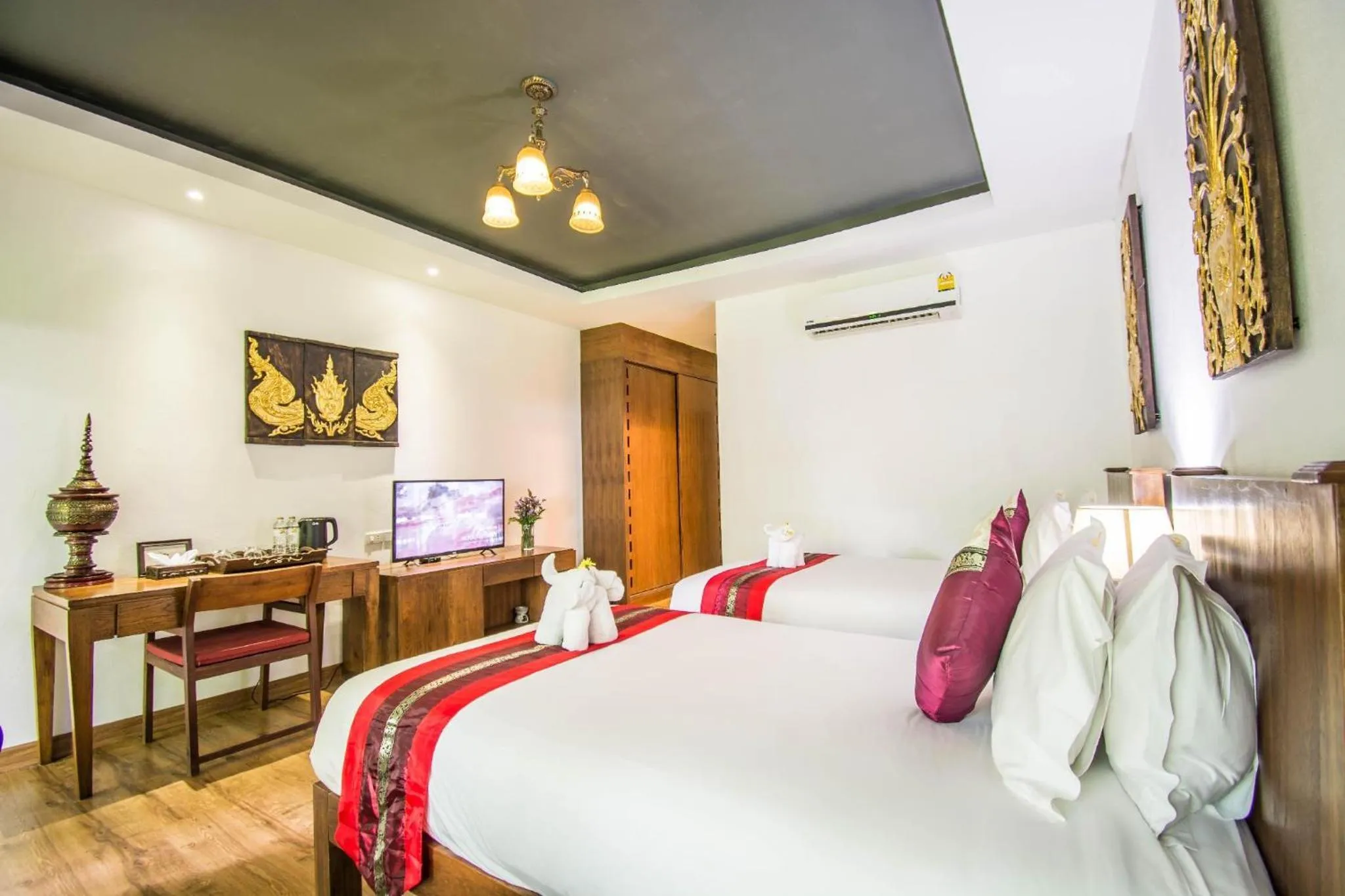 Deluxe Twin Room in E-Outfitting Doikham Resort