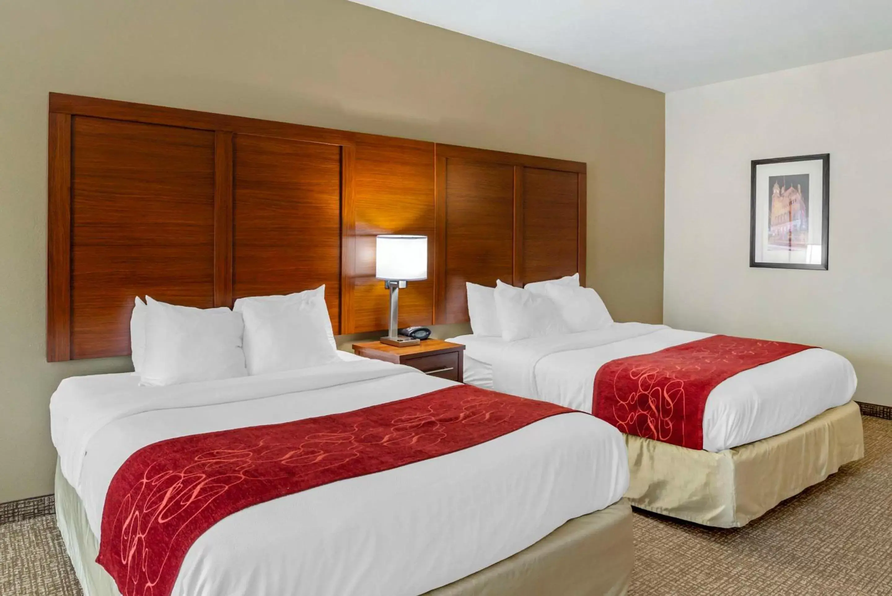 Bedroom, Bed in Comfort Suites at Virginia Center Commons