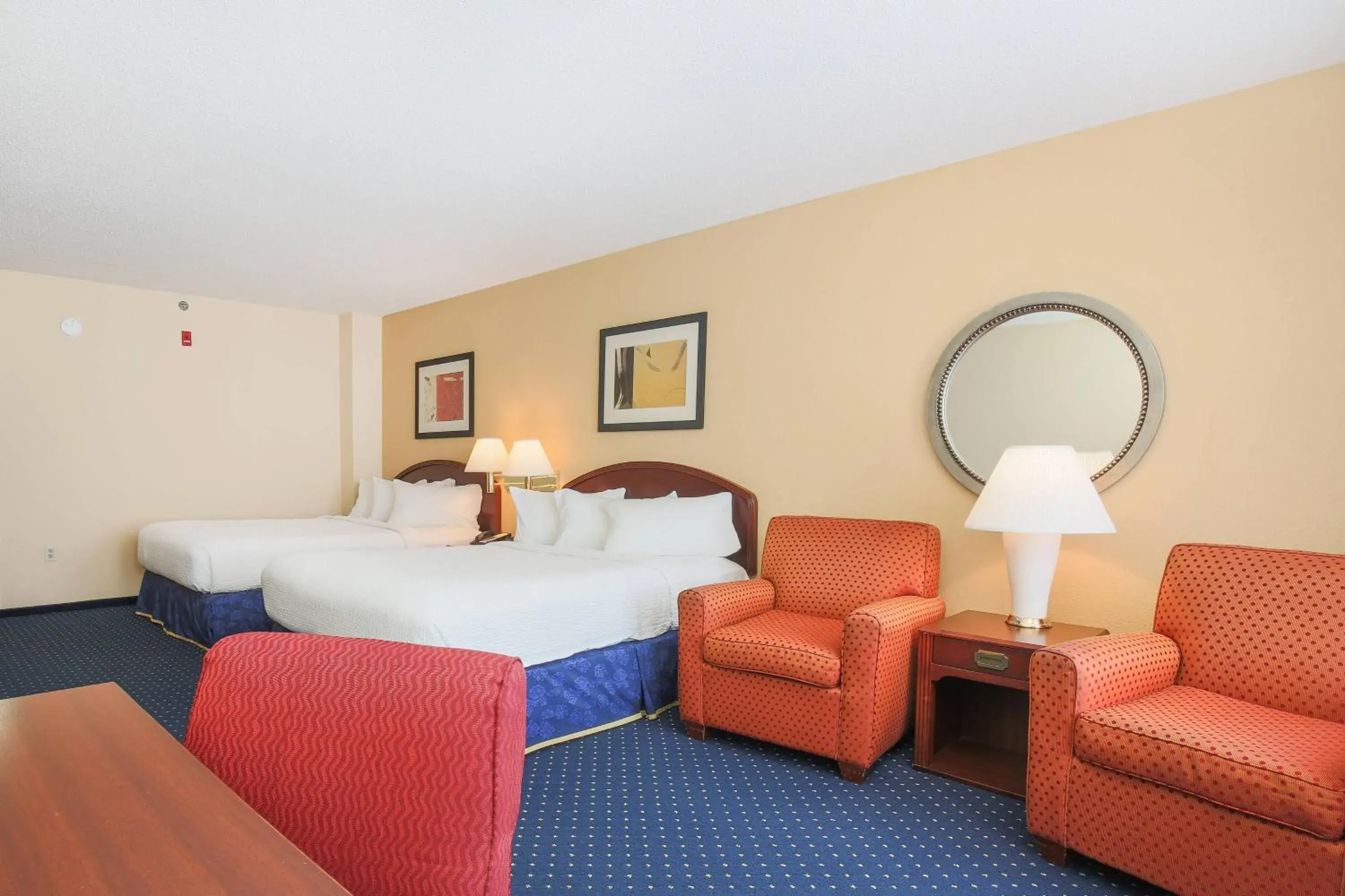 Living room, Bed in Courtyard by Marriott Flint Grand Blanc