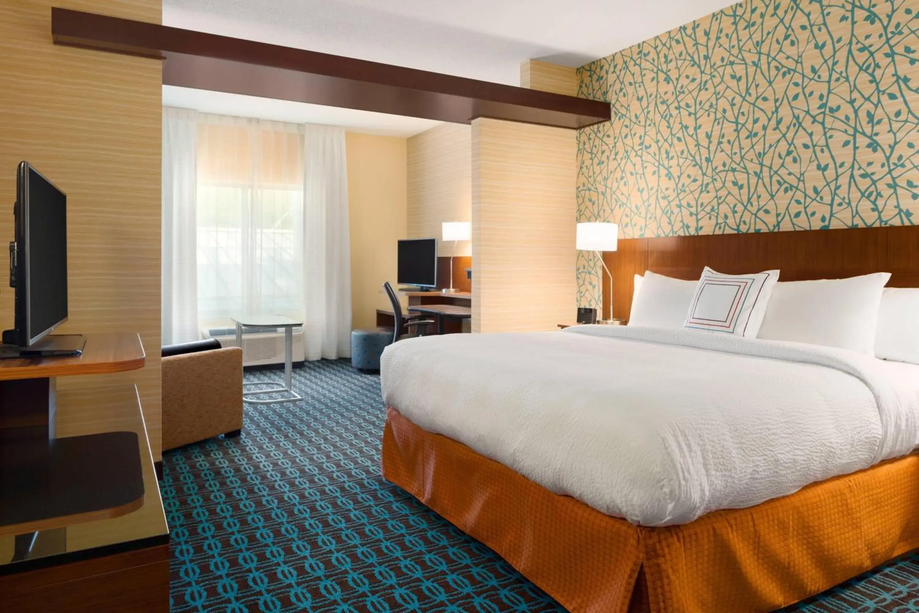 Bedroom, Bed in Fairfield Inn & Suites by Marriott Bristol