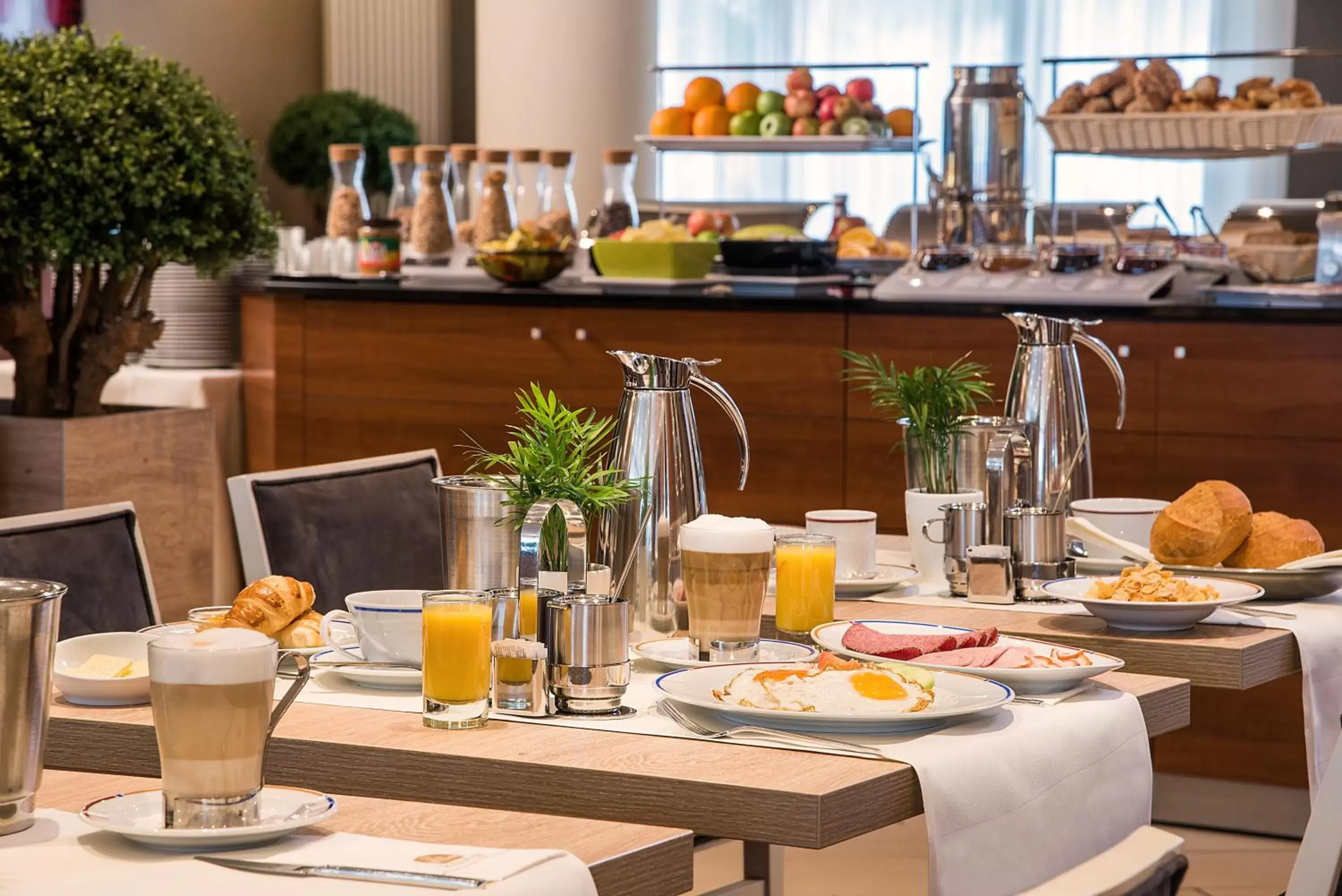 American breakfast, Breakfast in Best Western Premier IB Hotel Friedberger Warte