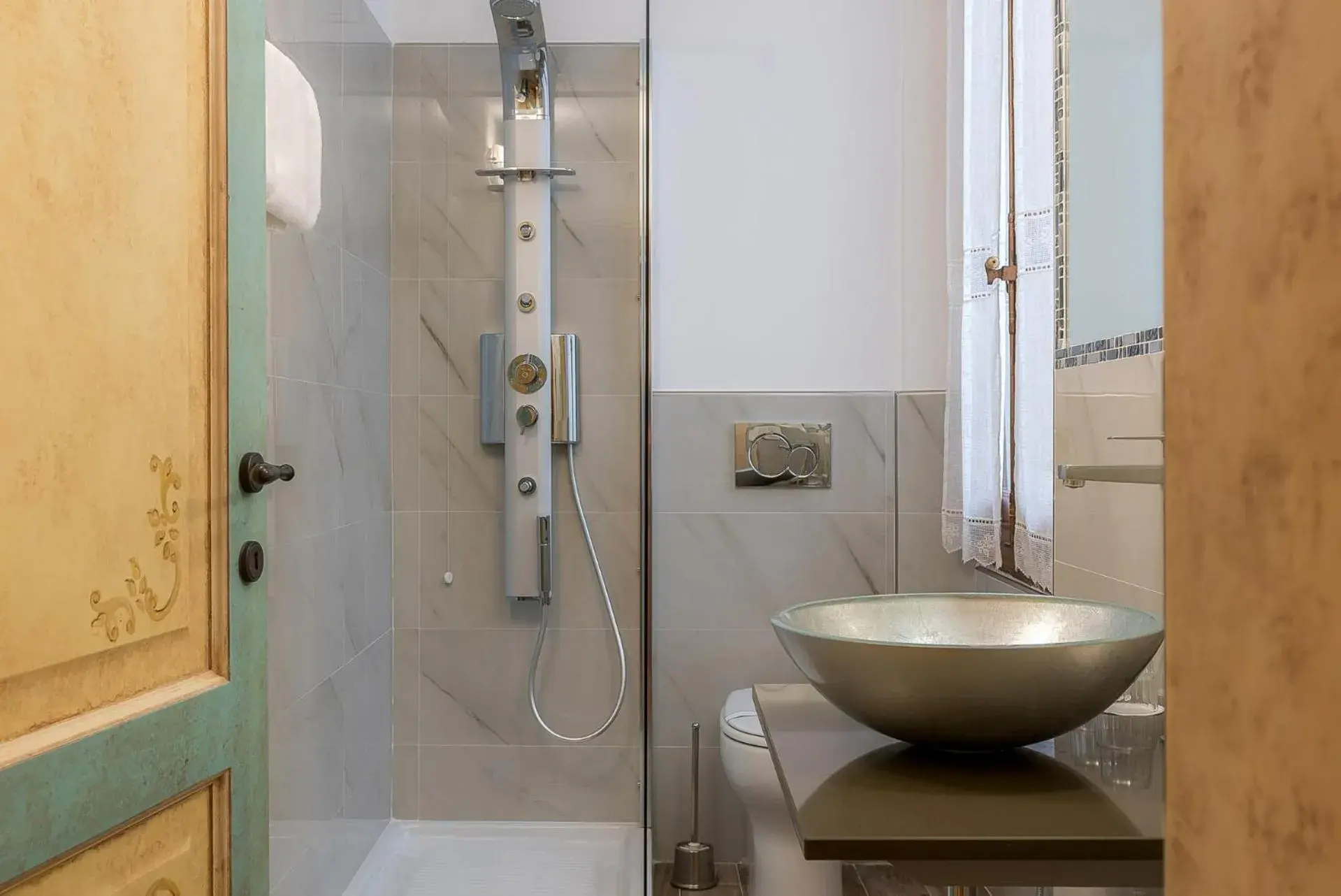 Shower, Bathroom in Residenza Conte di Cavour & Rooftop