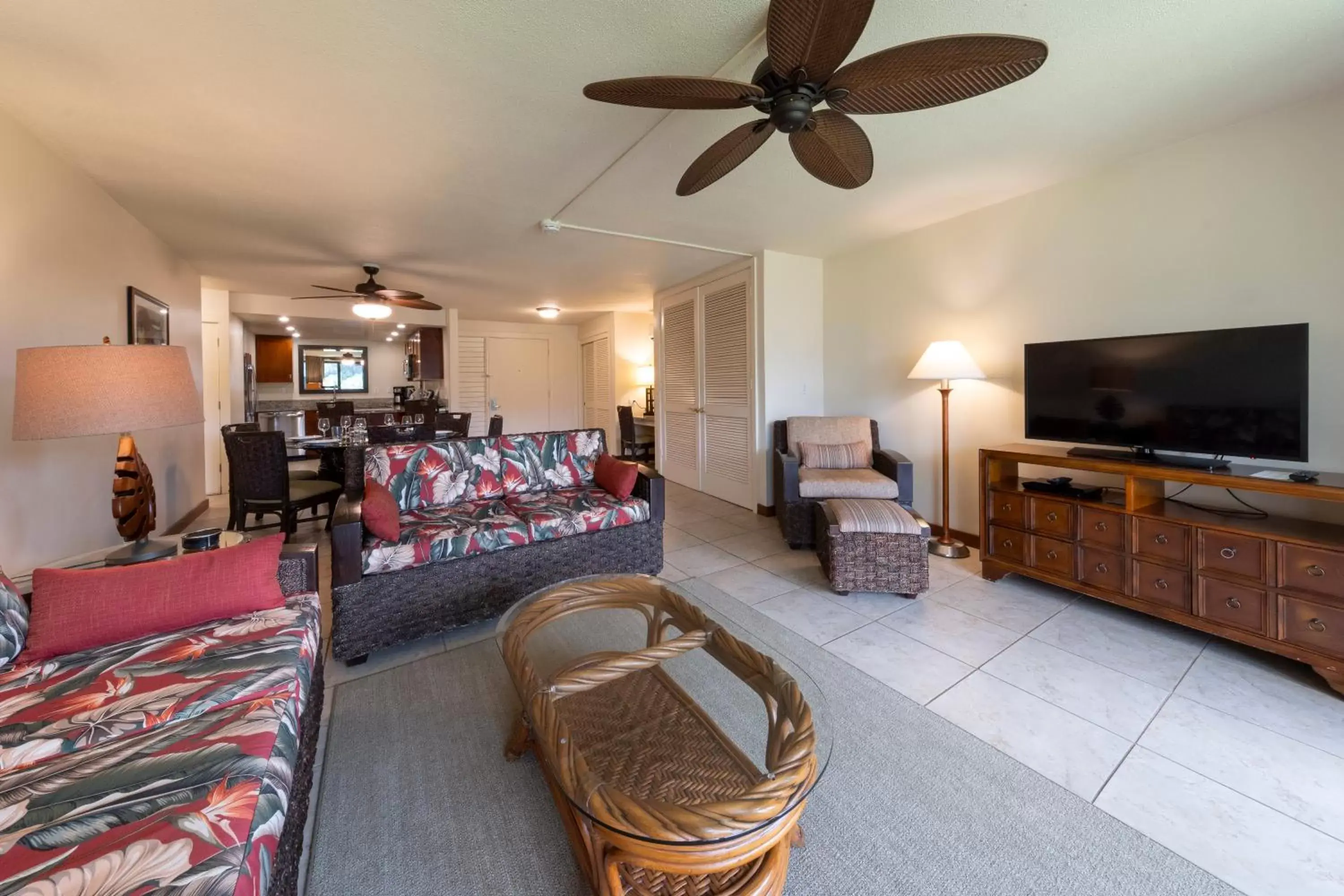 Living room, Seating Area in Hanalei Bay Resort