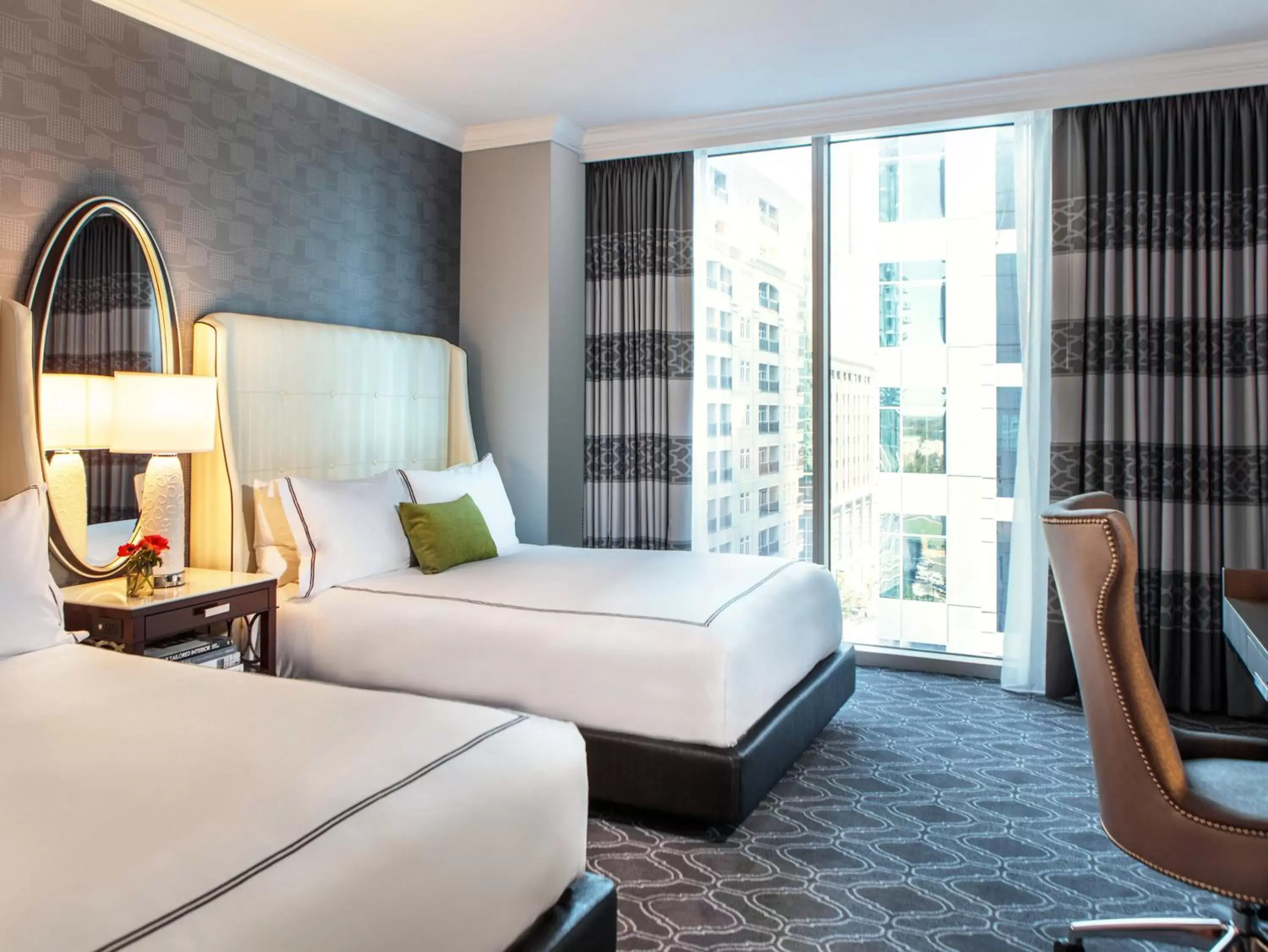 Photo of the whole room, Bed in Kimpton Tryon Park Hotel, an IHG Hotel