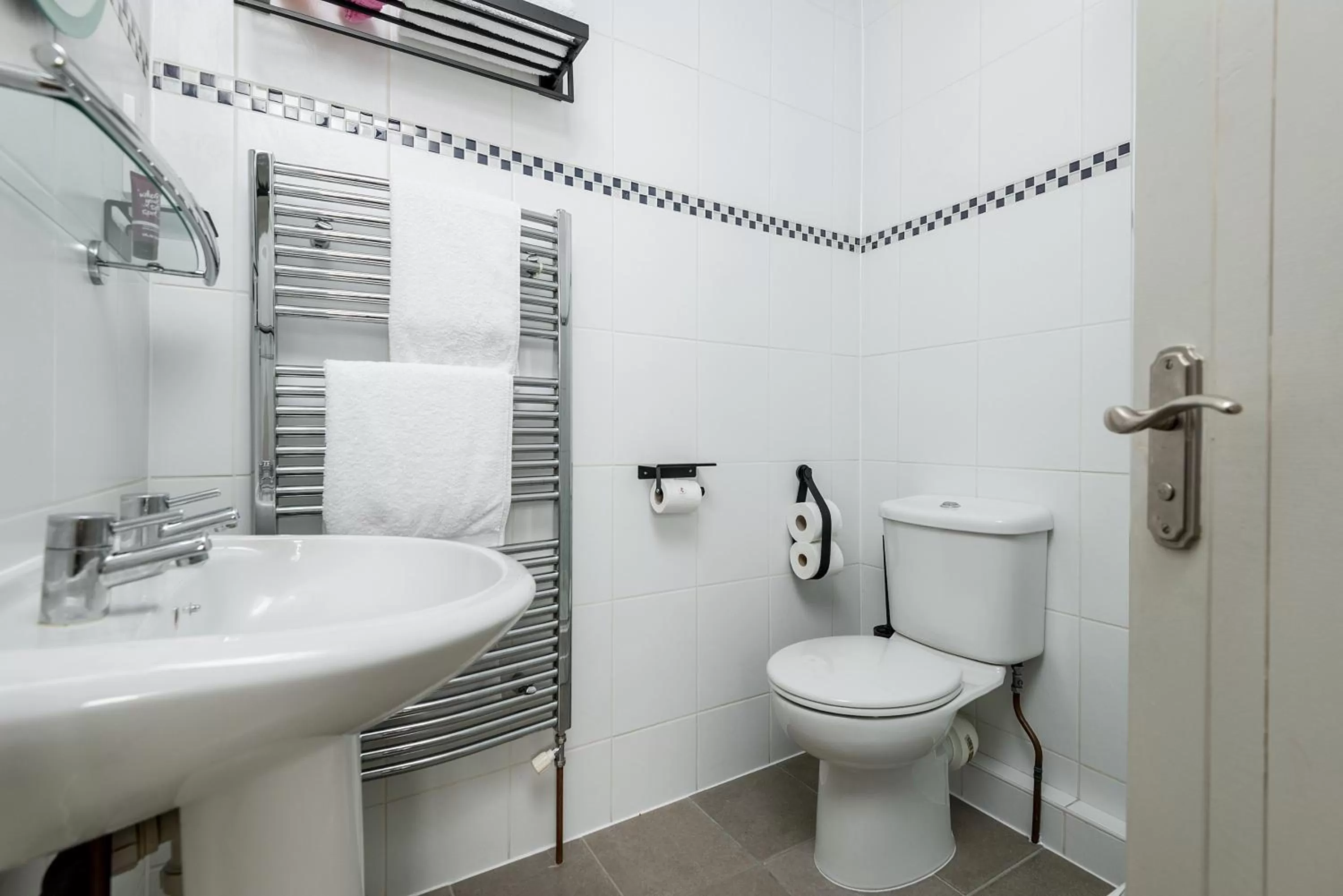 Bathroom in Crazy Fox Hurley Boutique B&B