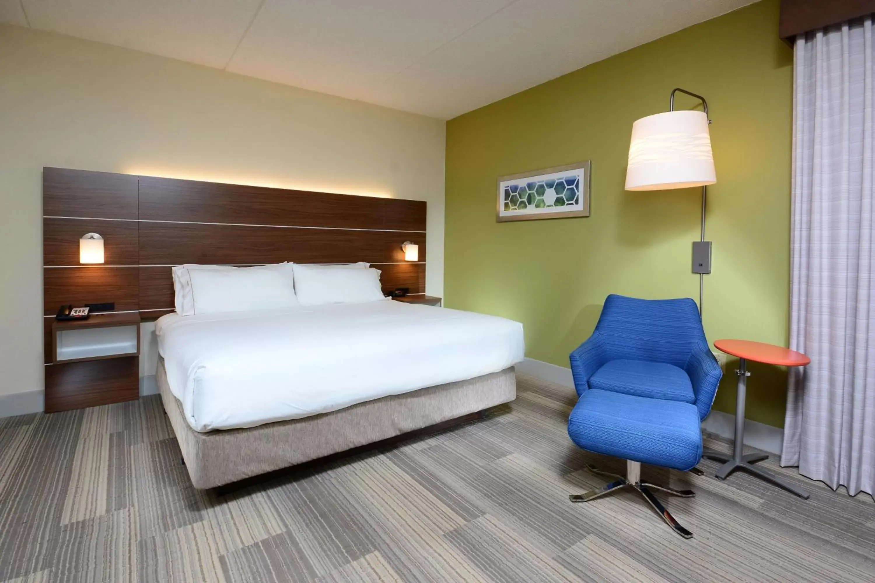 Photo of the whole room, Bed in Holiday Inn Express & Suites Raleigh Durham Airport at RTP, an IHG Hotel