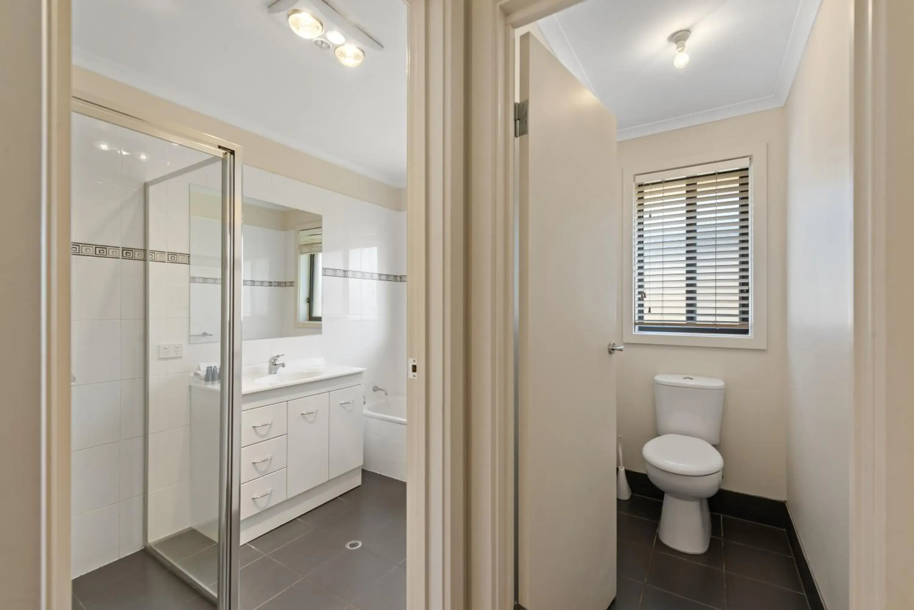 Toilet, Bathroom in Discovery Parks - Barossa Valley