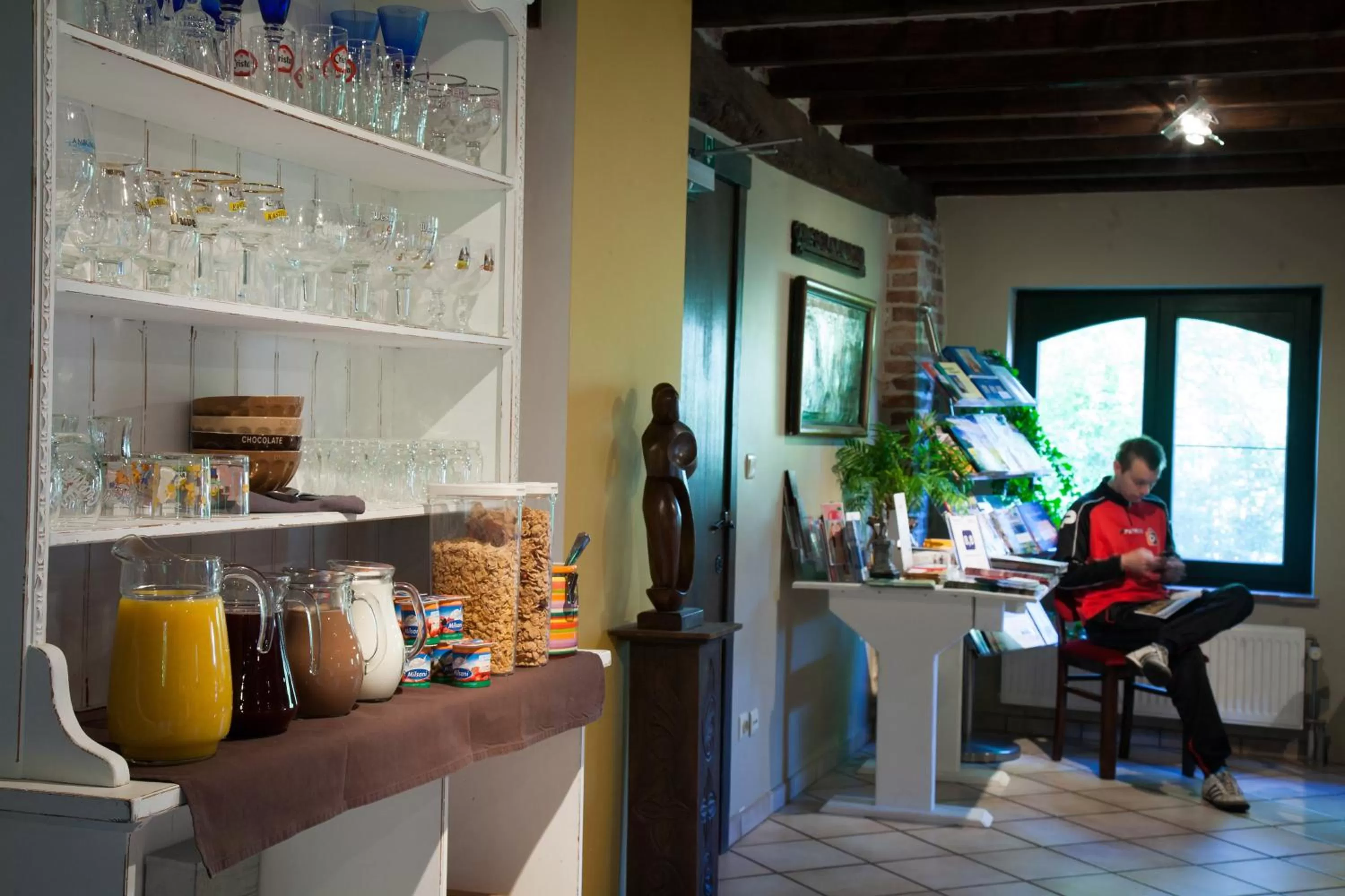 Food and drinks in B&B De Dubbelmolen