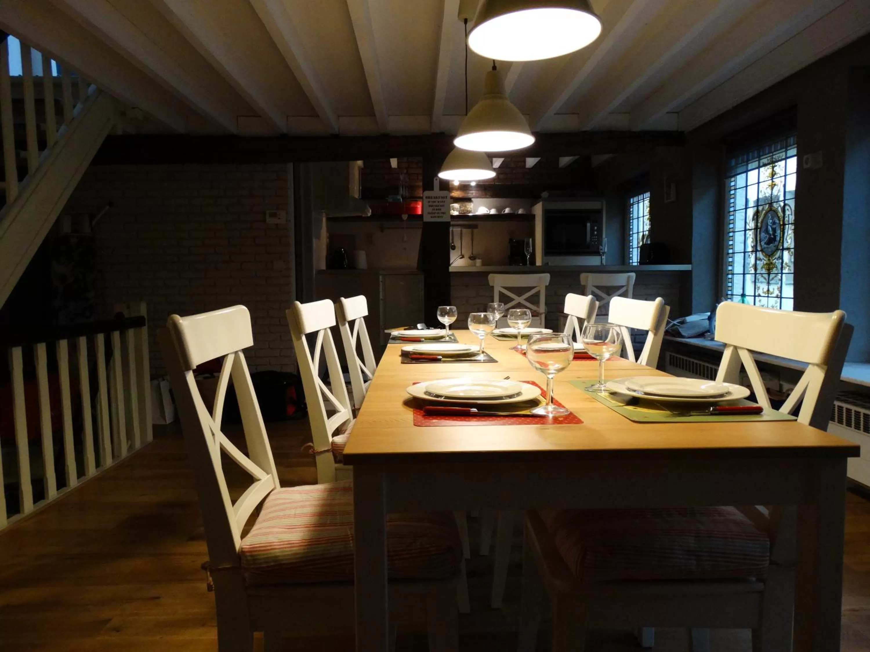 Dining area in Huyze Peerdenbrugghe