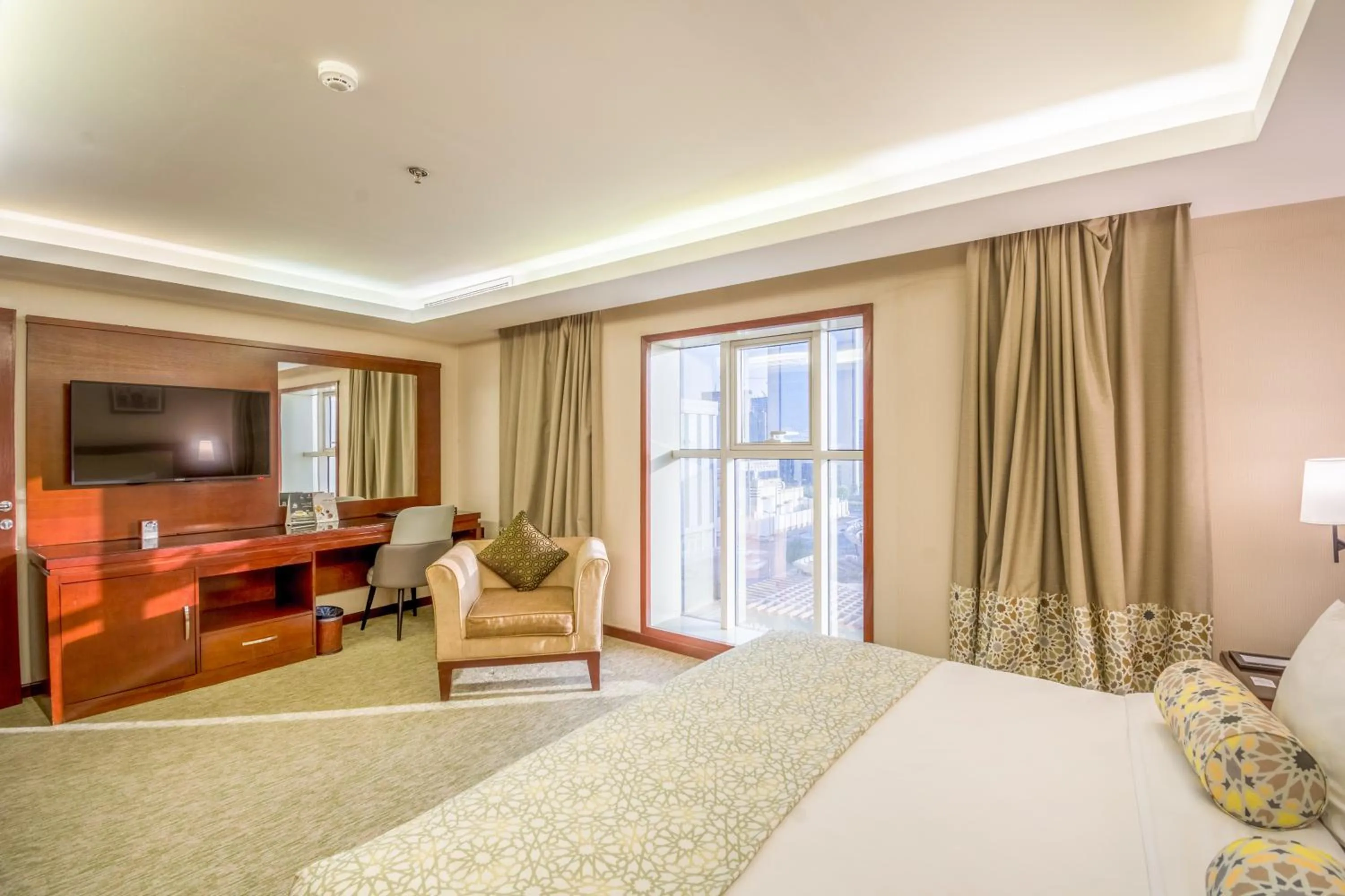 Bedroom, Bed in Grand Plaza Hotel - Dhabab Riyadh