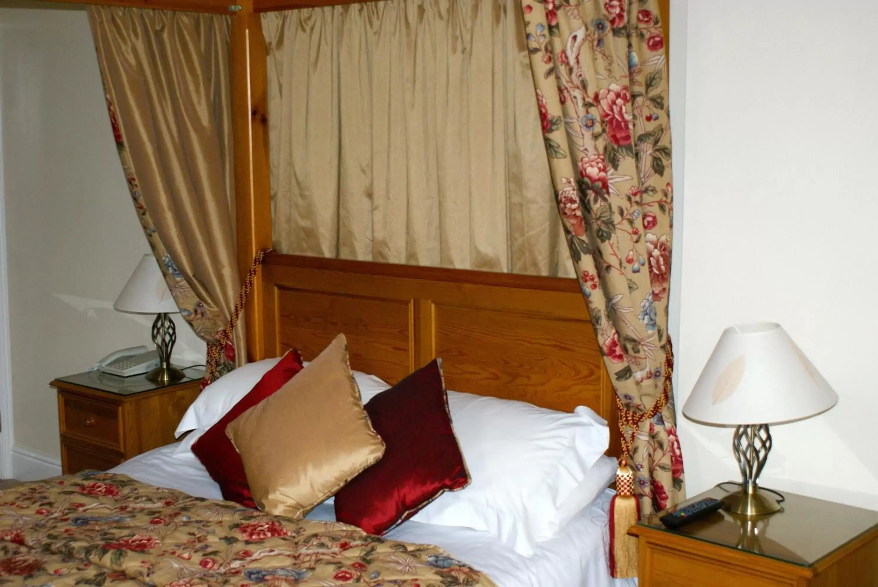 Photo of the whole room, Bed in Glan Aber Hotel