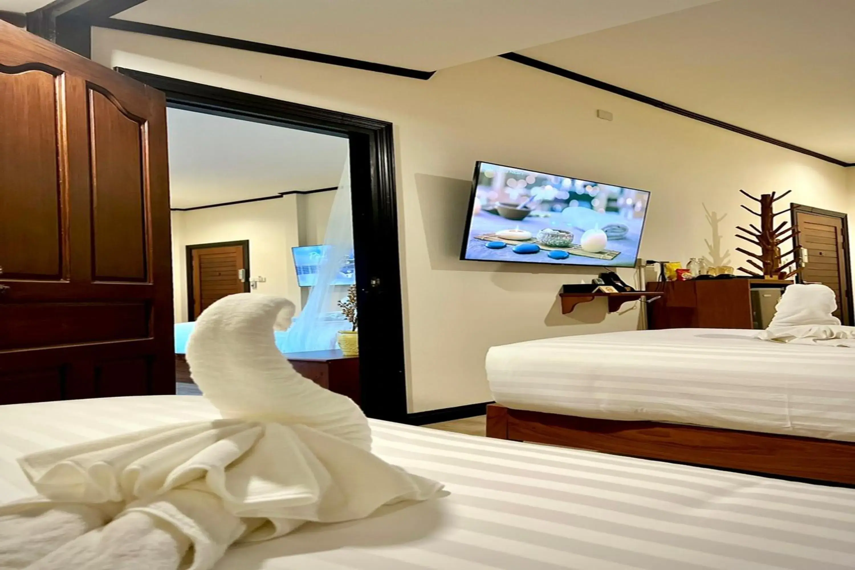 Bed in Na Mantra Resort