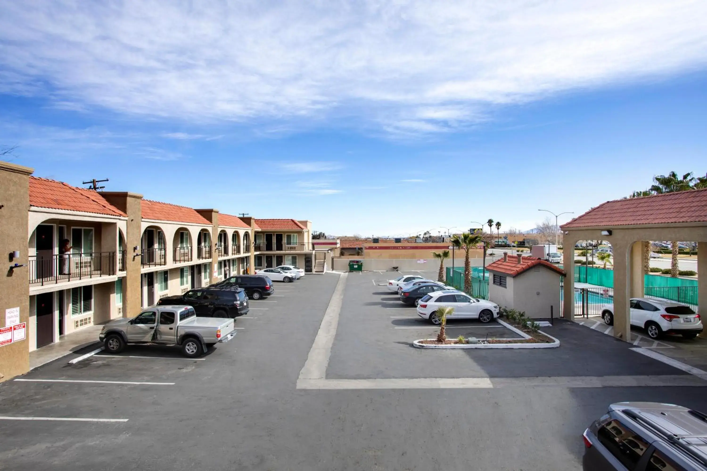 Facade/entrance in OYO Hotel Palmdale - Antelope Valley